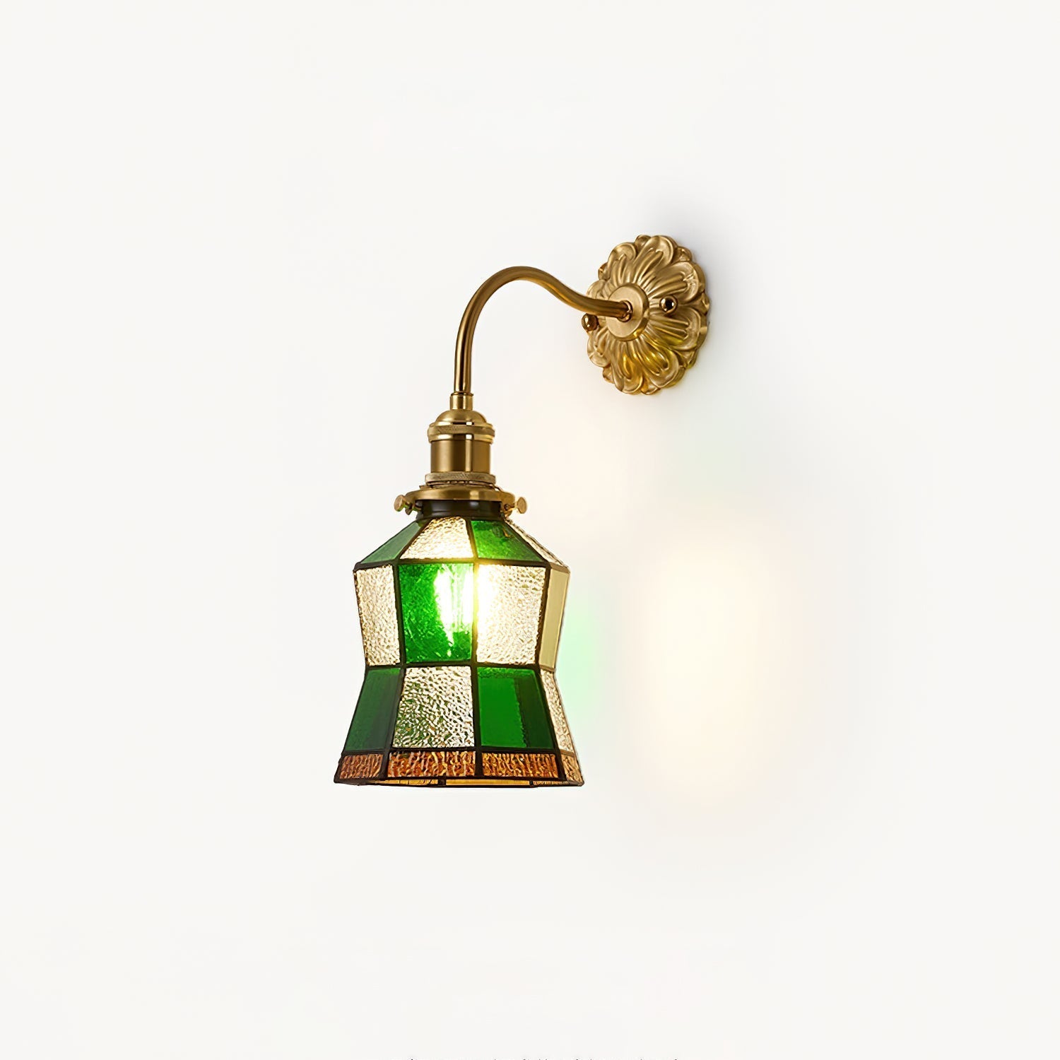 Vernia Wall Lamp