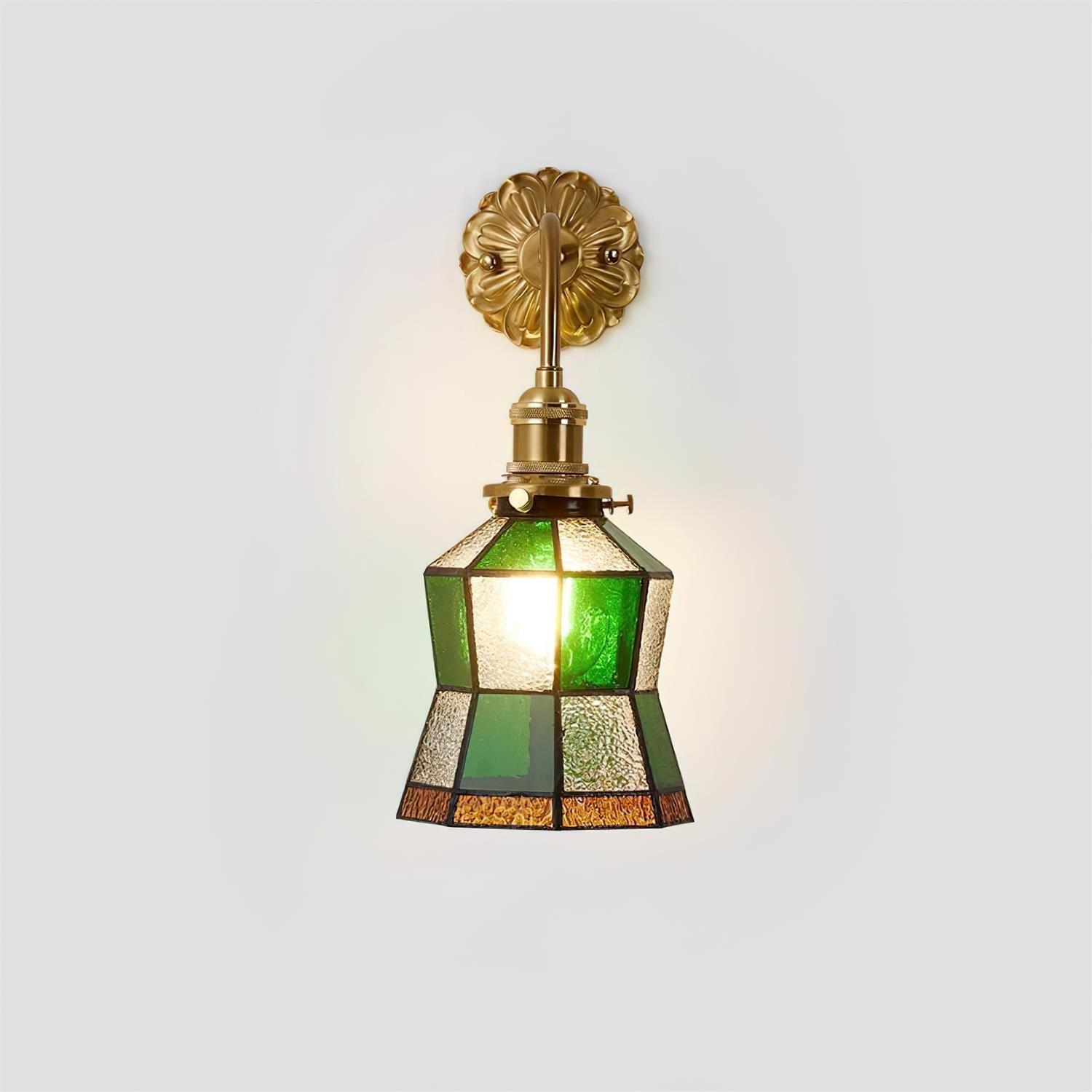 Vernia Wall Lamp