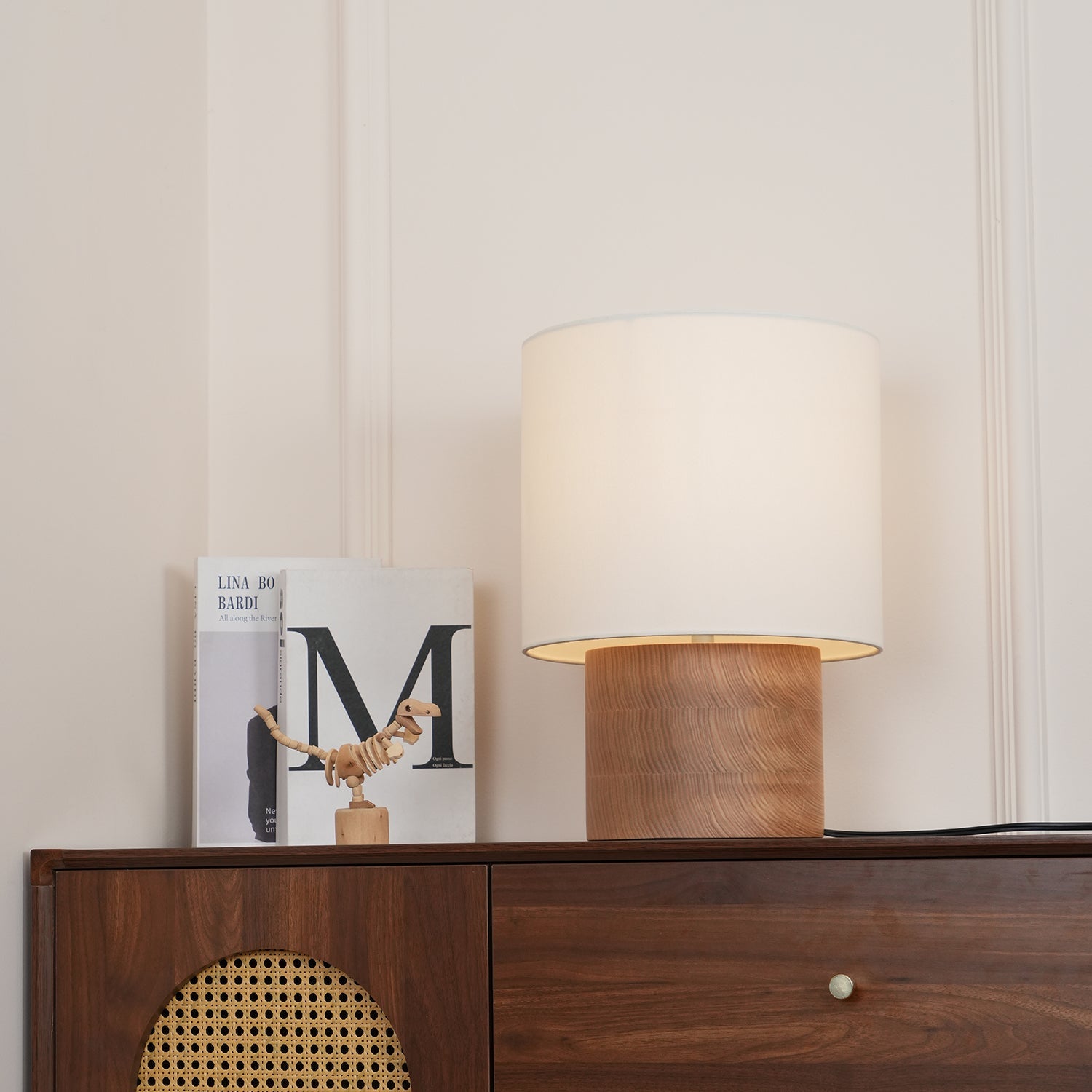Alvira Minialist Wood Table Lamp-Neutral Decor