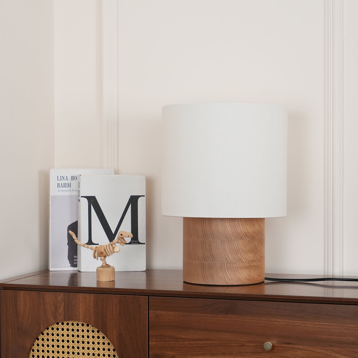 Alvira Minialist Wood Table Lamp-Neutral Decor