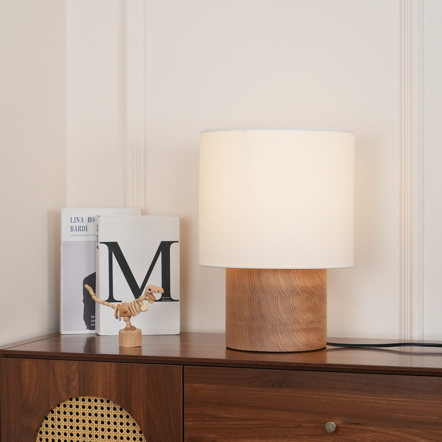 Alvira Minialist Wood Table Lamp-Neutral Decor