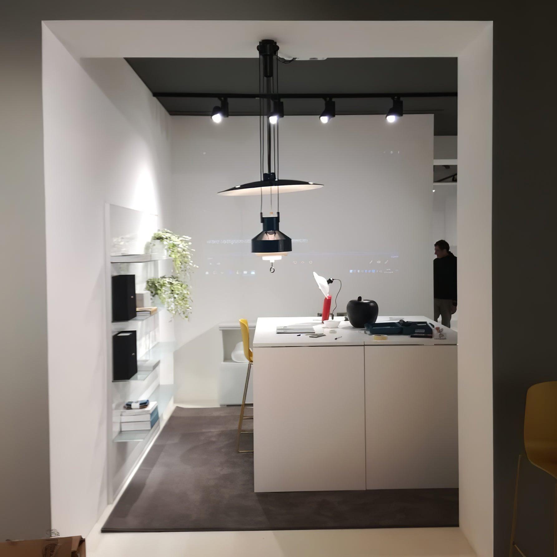 Yolo Pendant Lamp