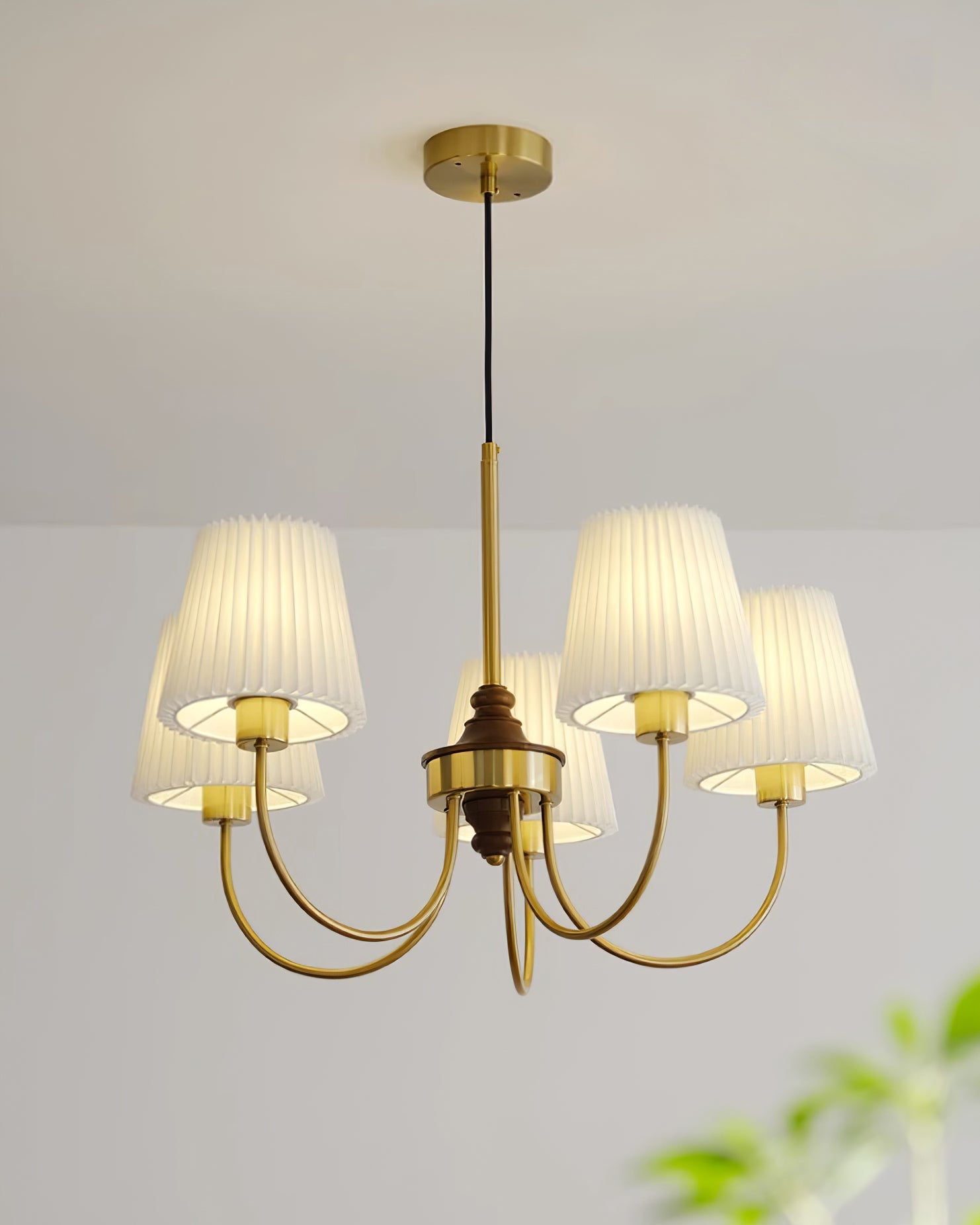 Jeromi Chandelier