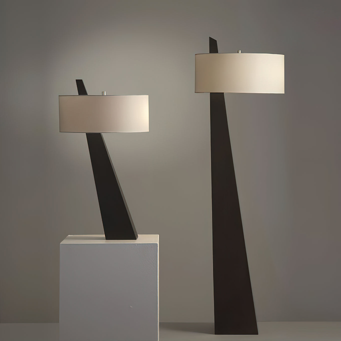 Luna Obelisk Table Lamp