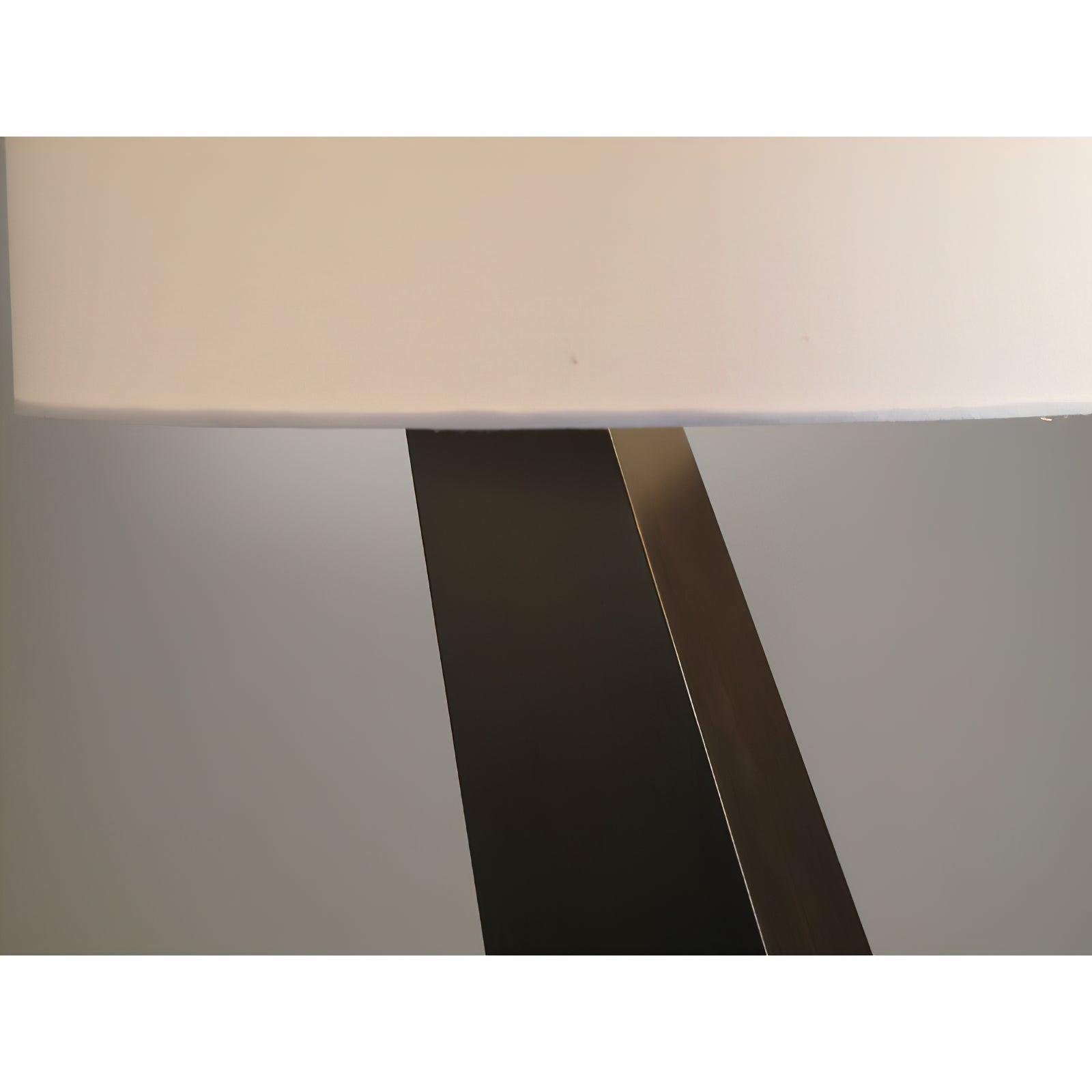 Luna Obelisk Table Lamp
