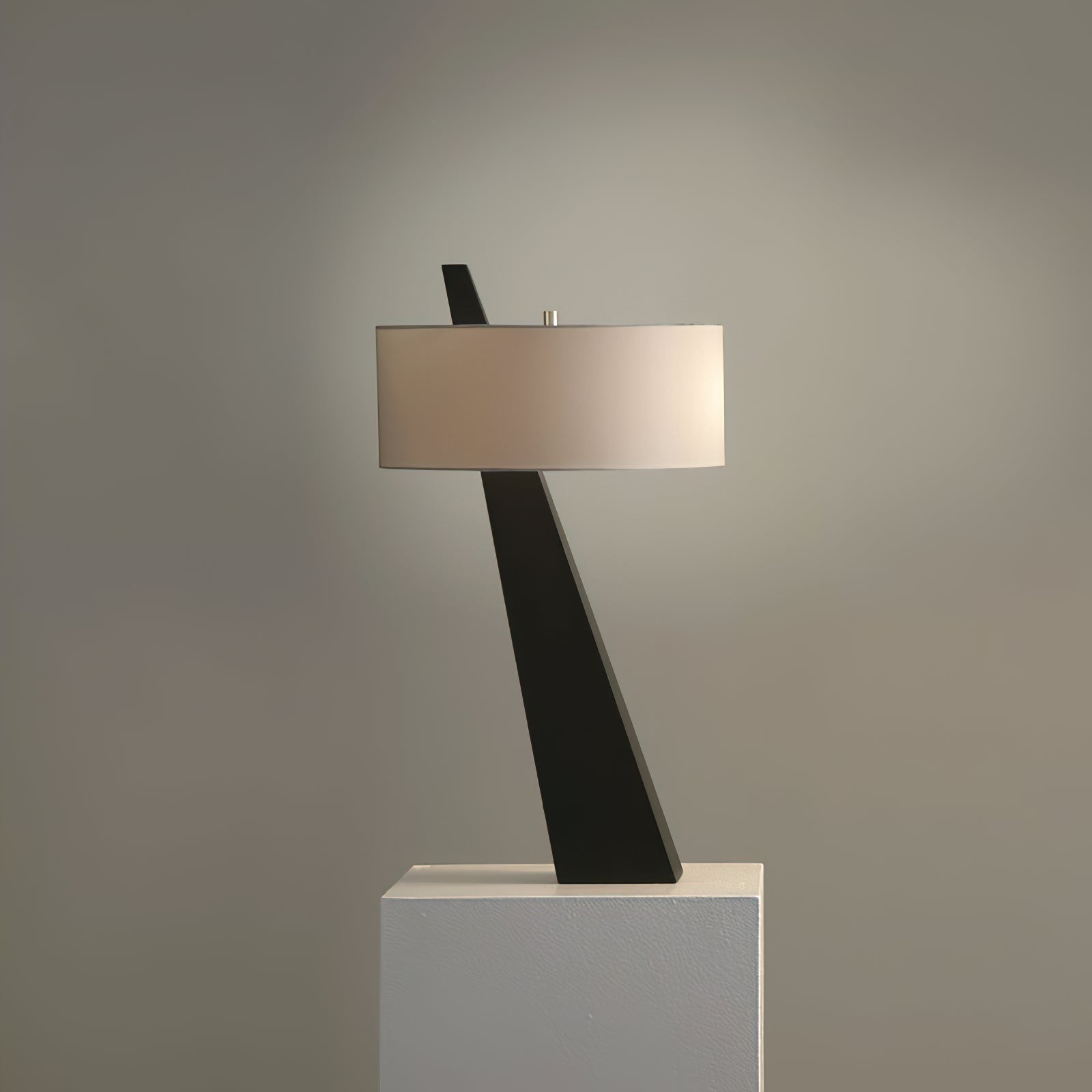 Luna Obelisk Table Lamp