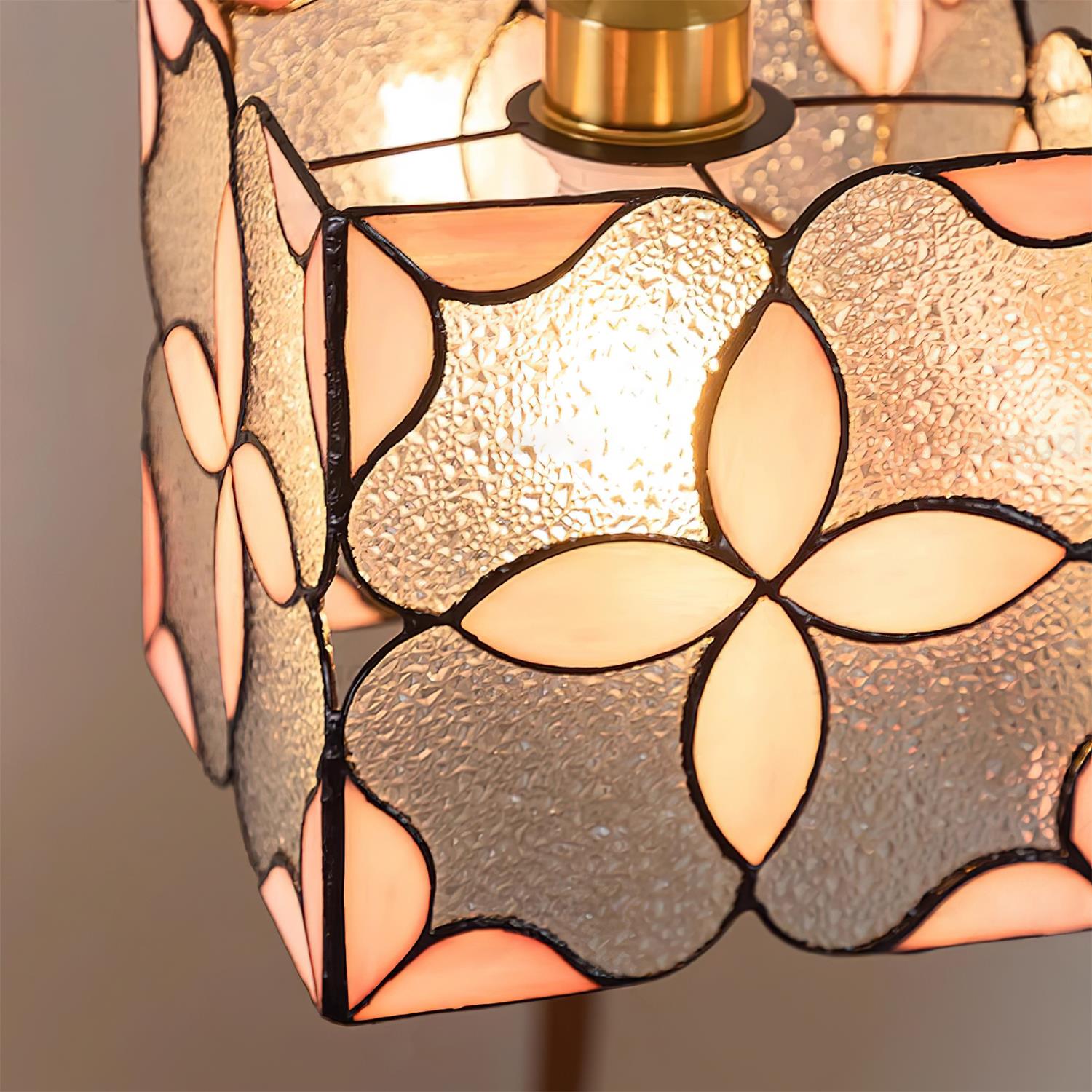 Glyna Tiffany Pendant Light