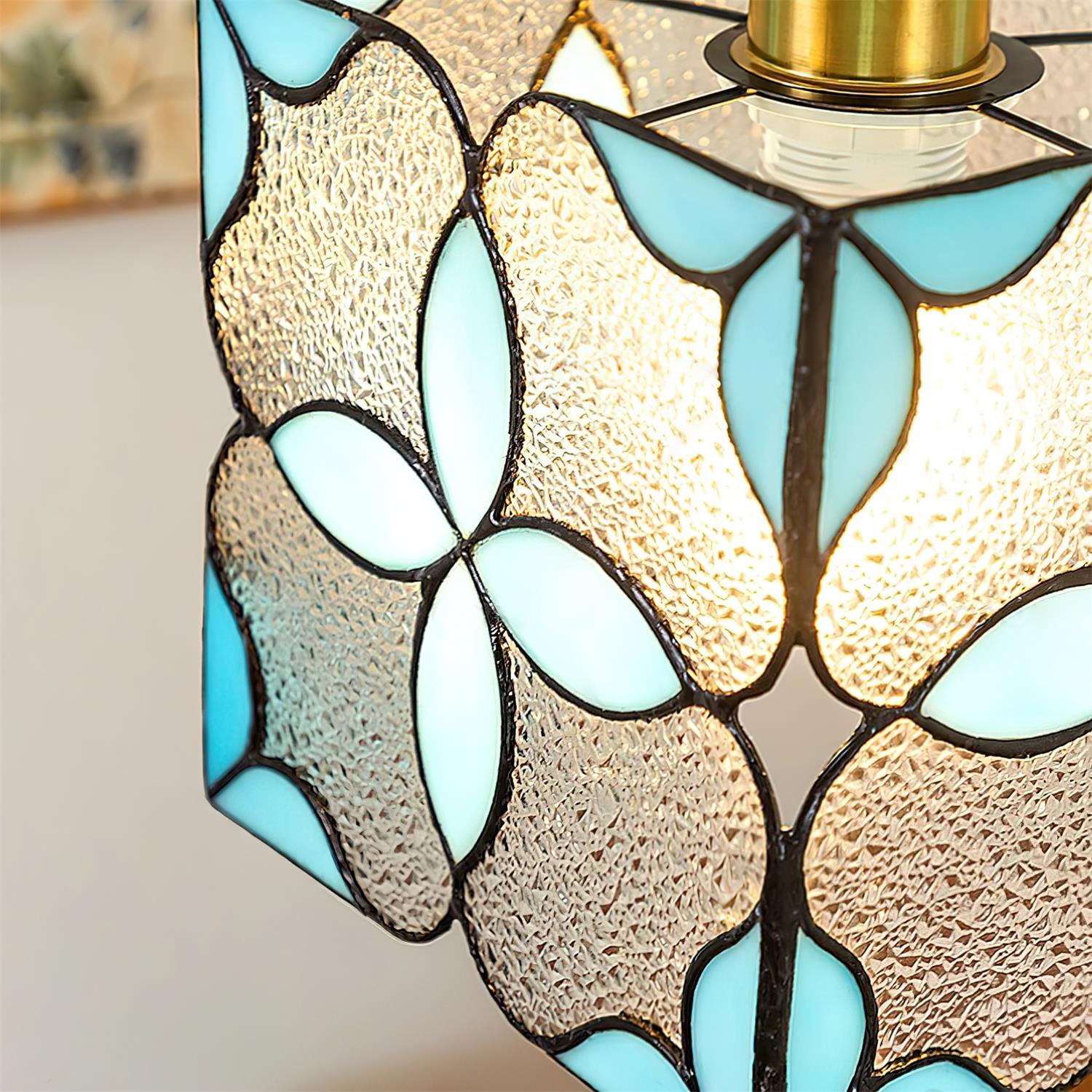 Glyna Tiffany Pendant Light