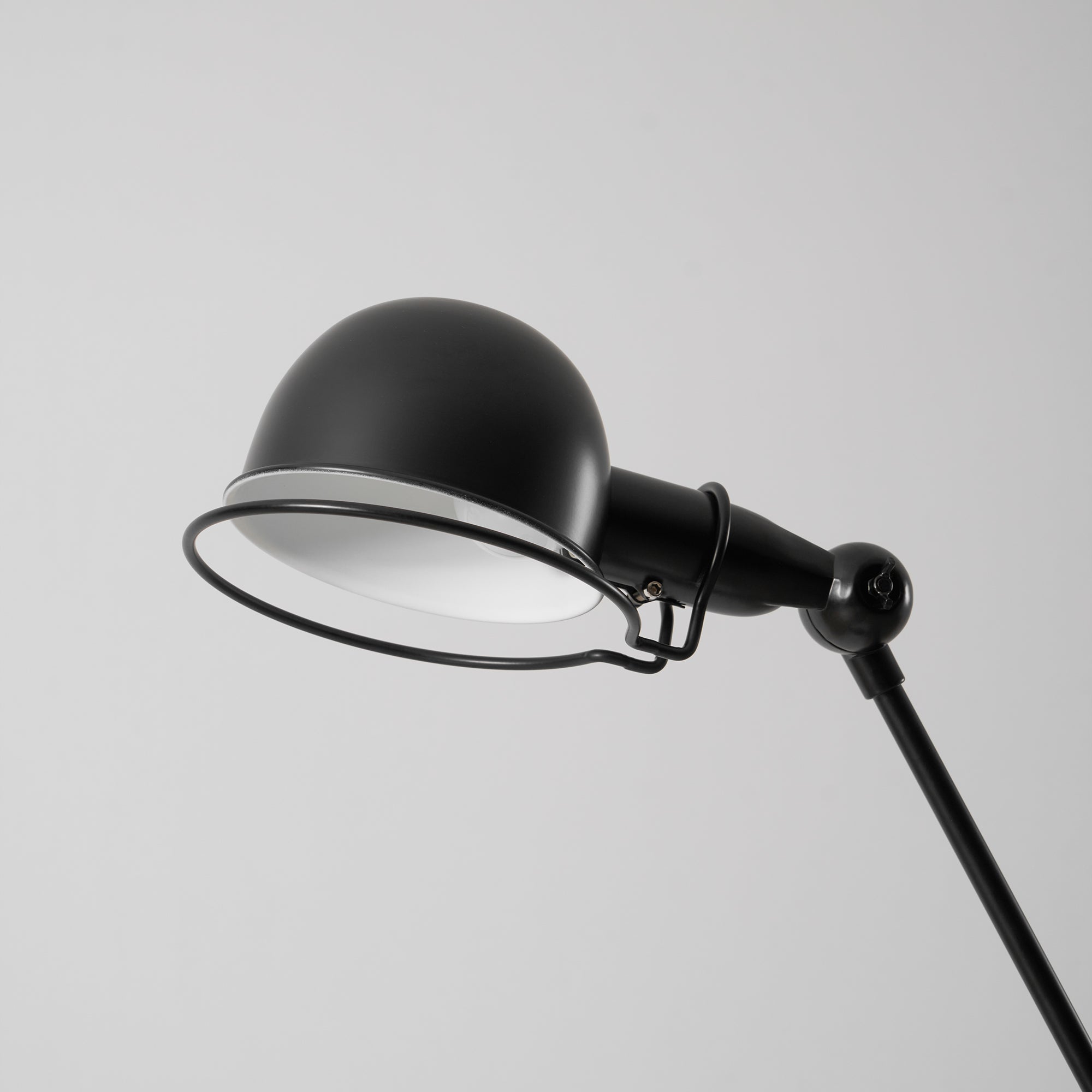 Axel Floor Lamp