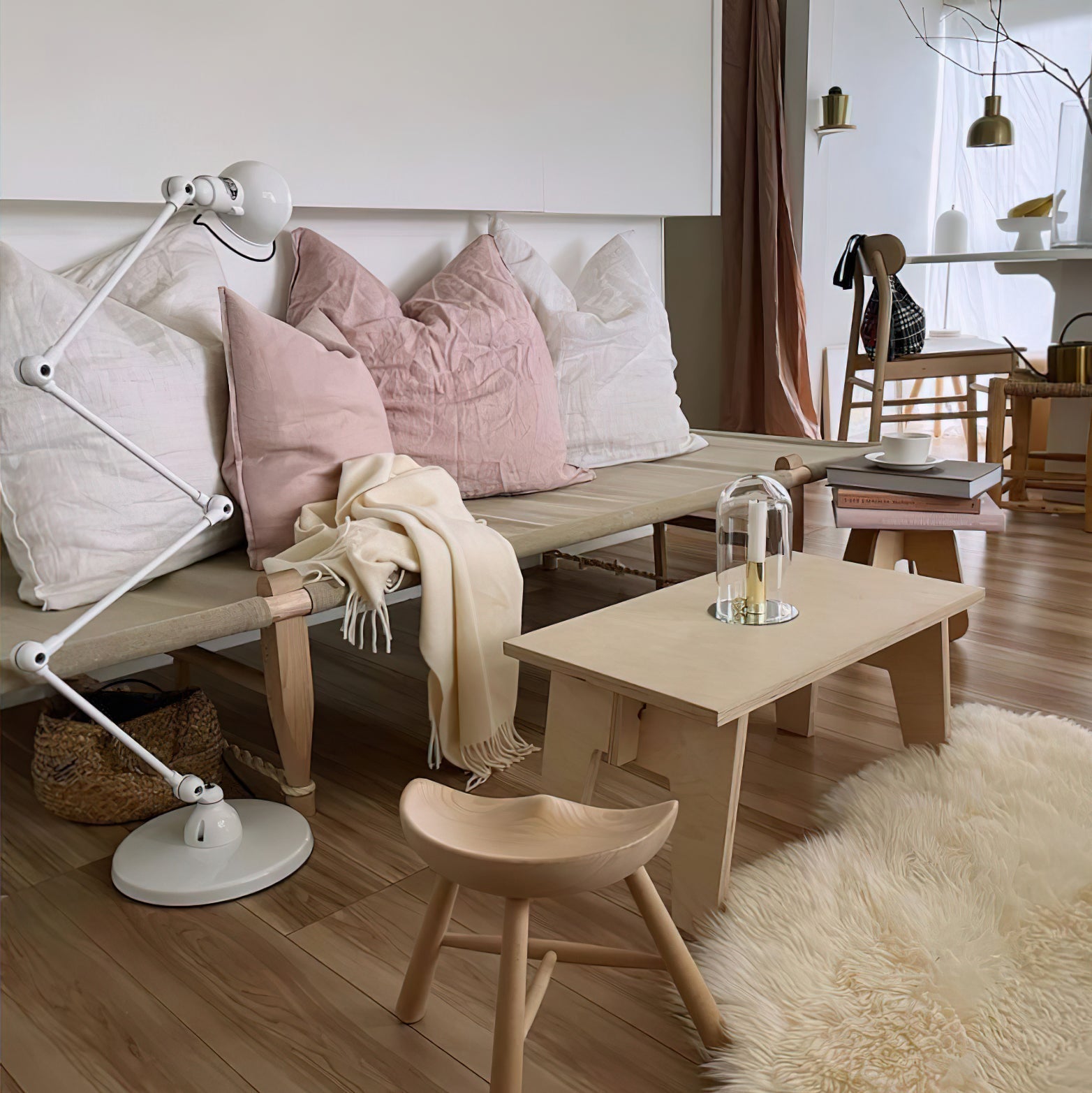 Axel Floor Lamp