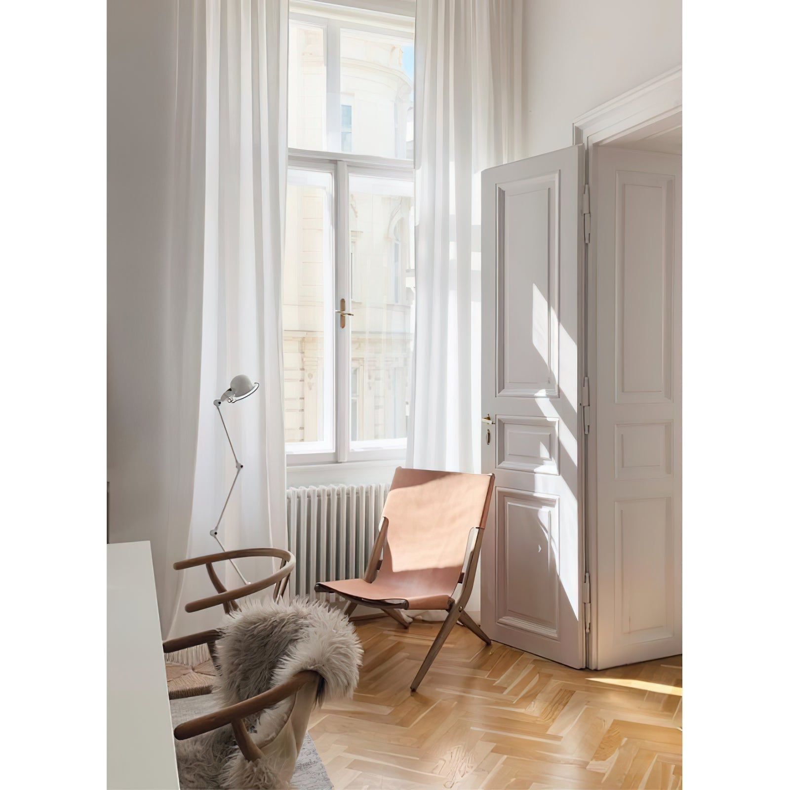 Axel Floor Lamp