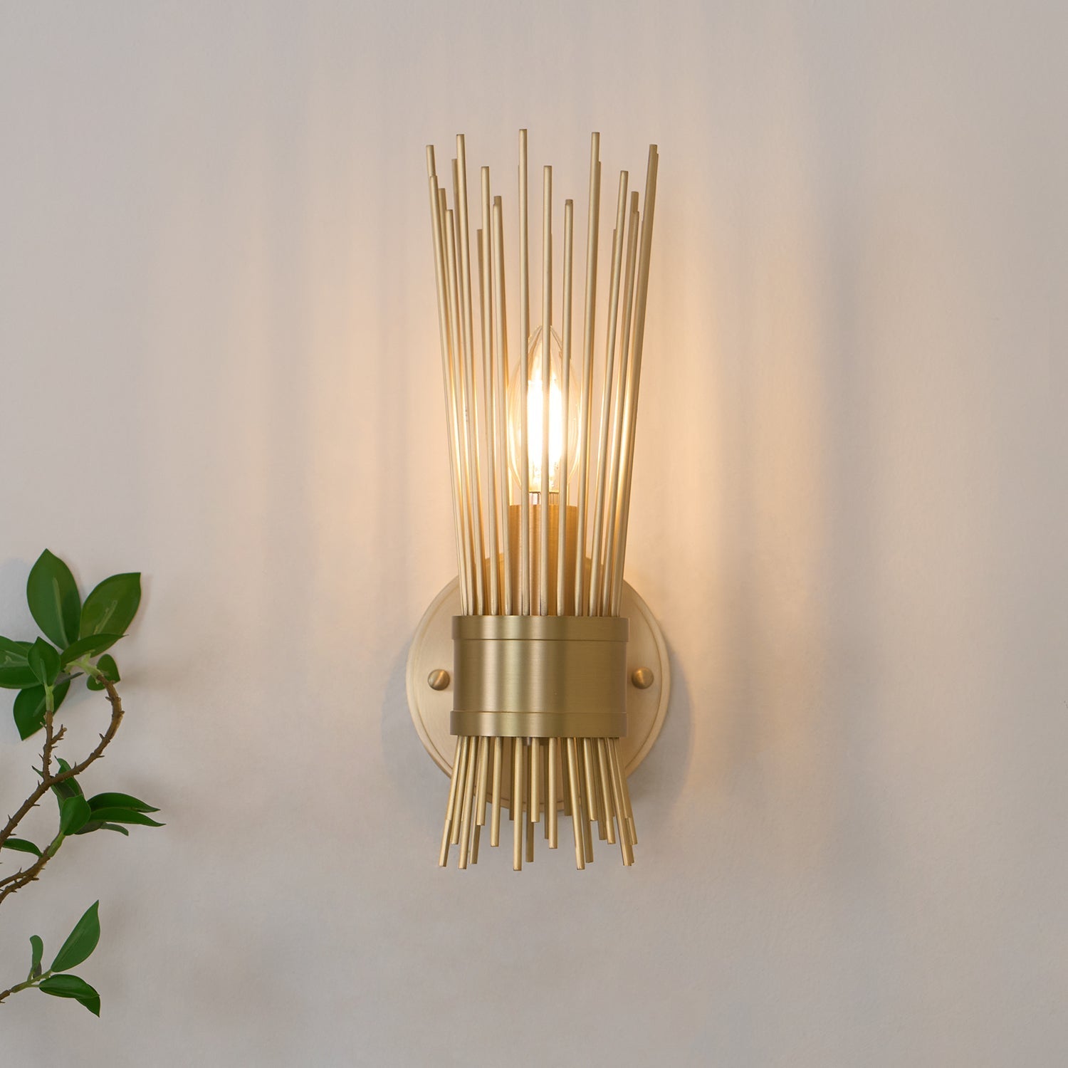 Thresher Postmodern Luxury Candle Brass Wall Light-Neutral Decor