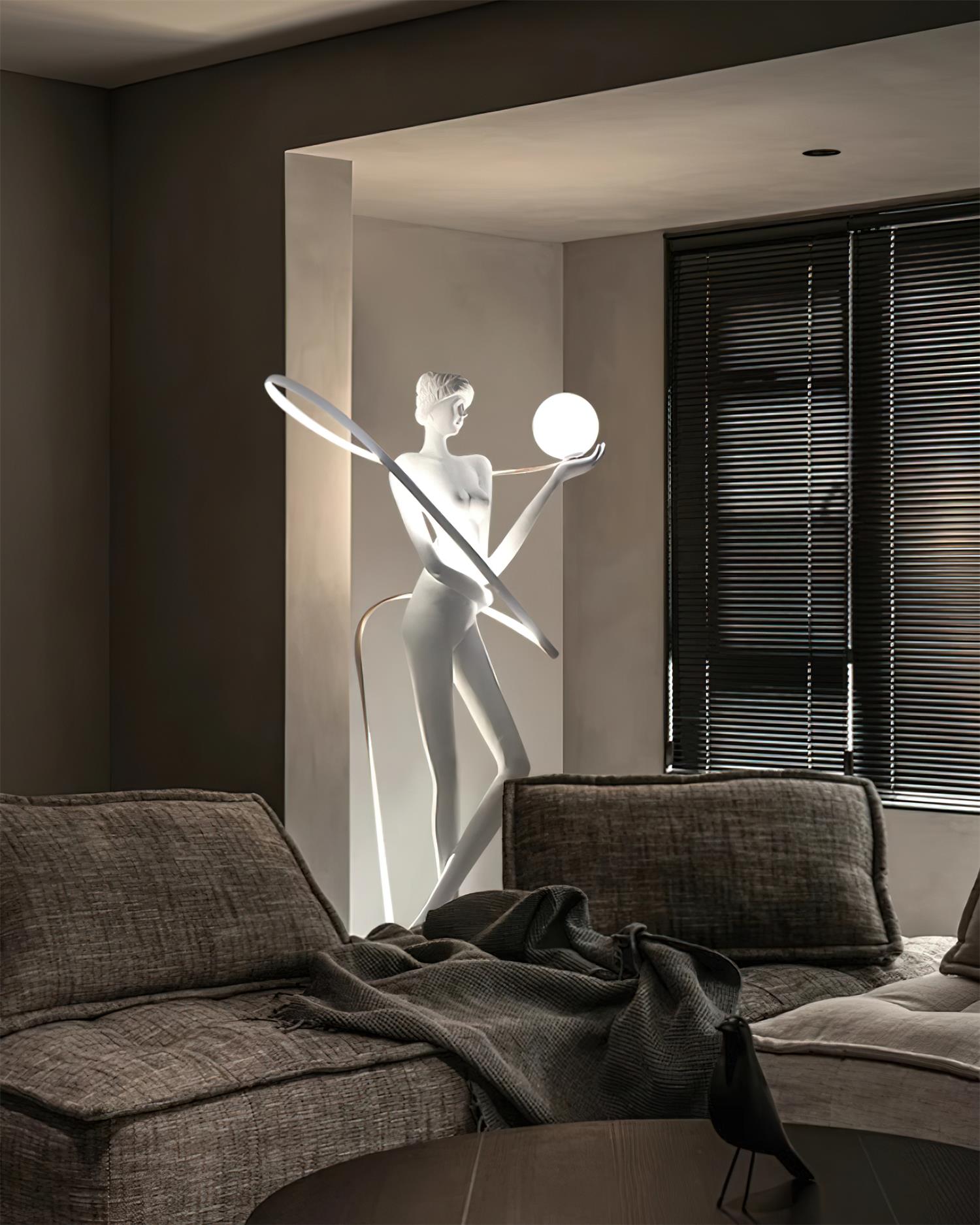 Dess Floor Lamp