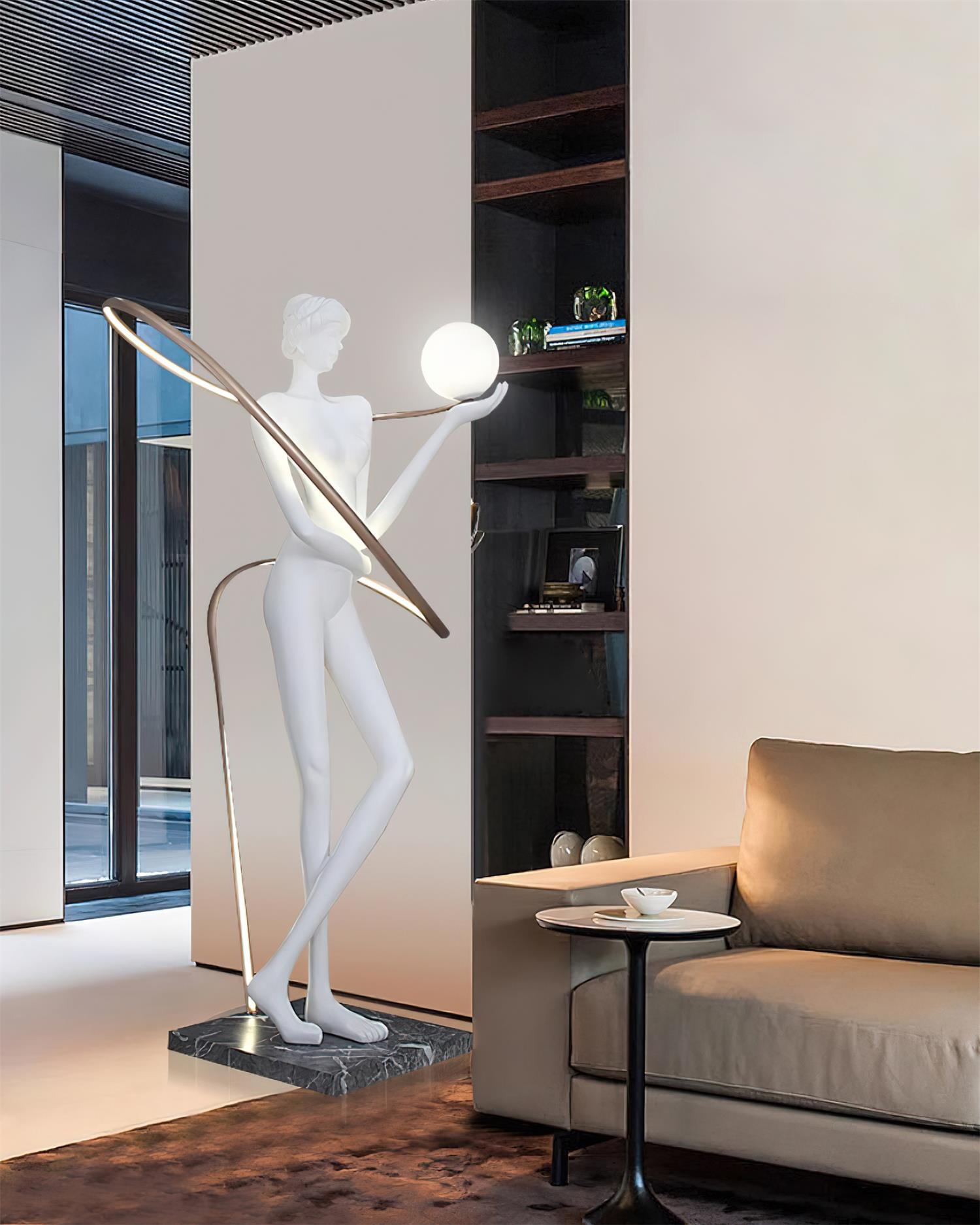 Dess Floor Lamp