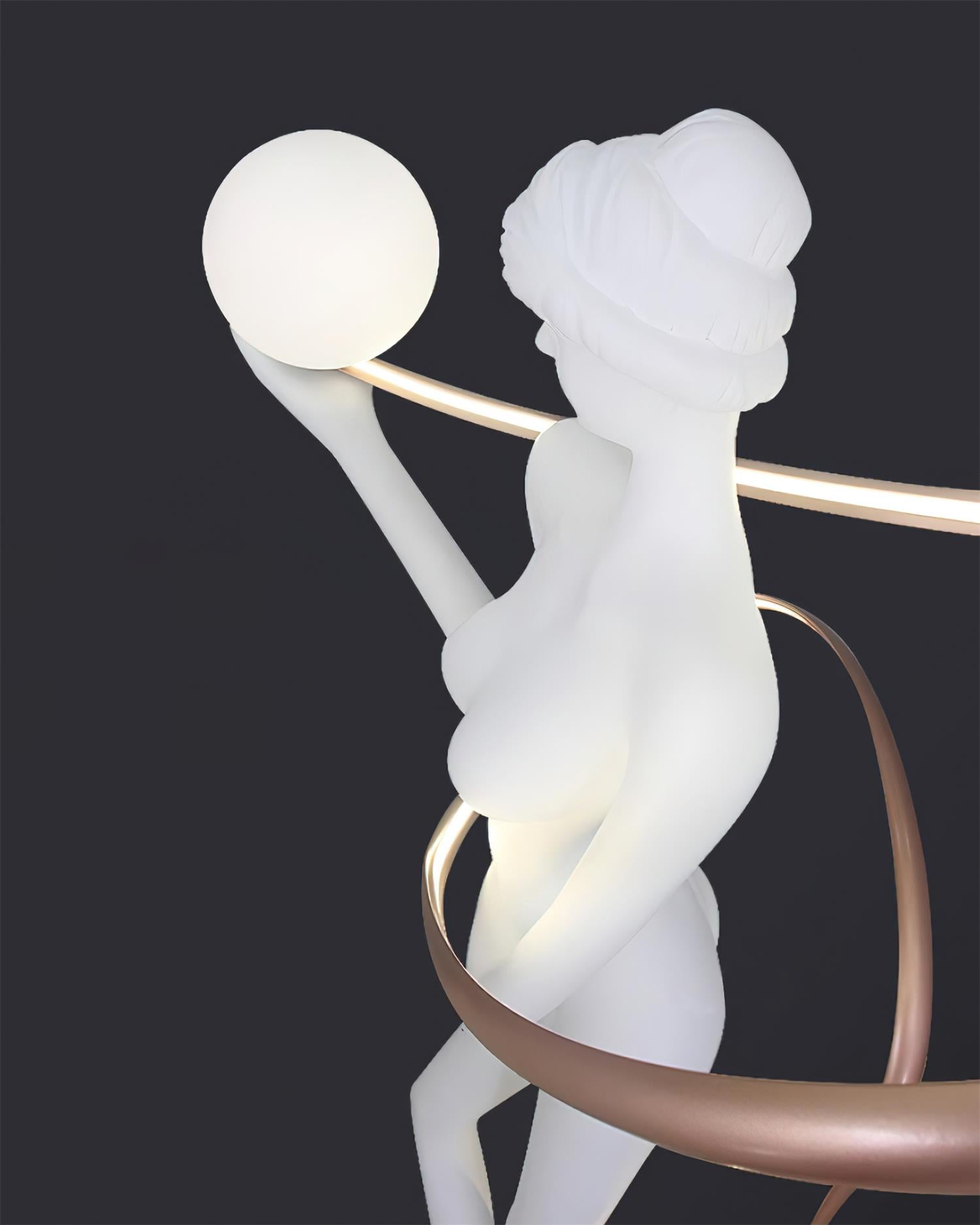 Dess Floor Lamp