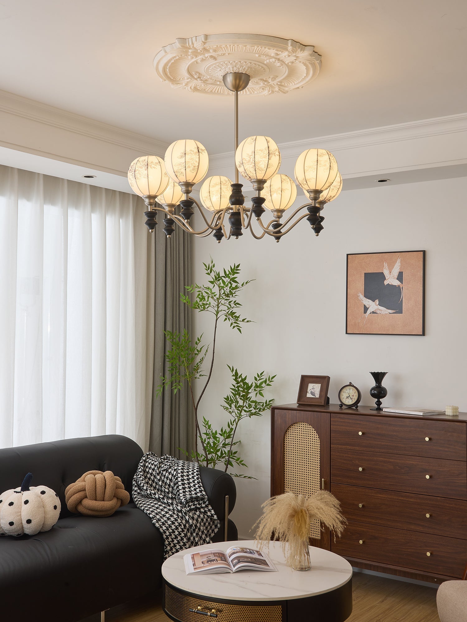 Osilan Traditional Elegance Vintage Wood Chandelier-Neutral Decor