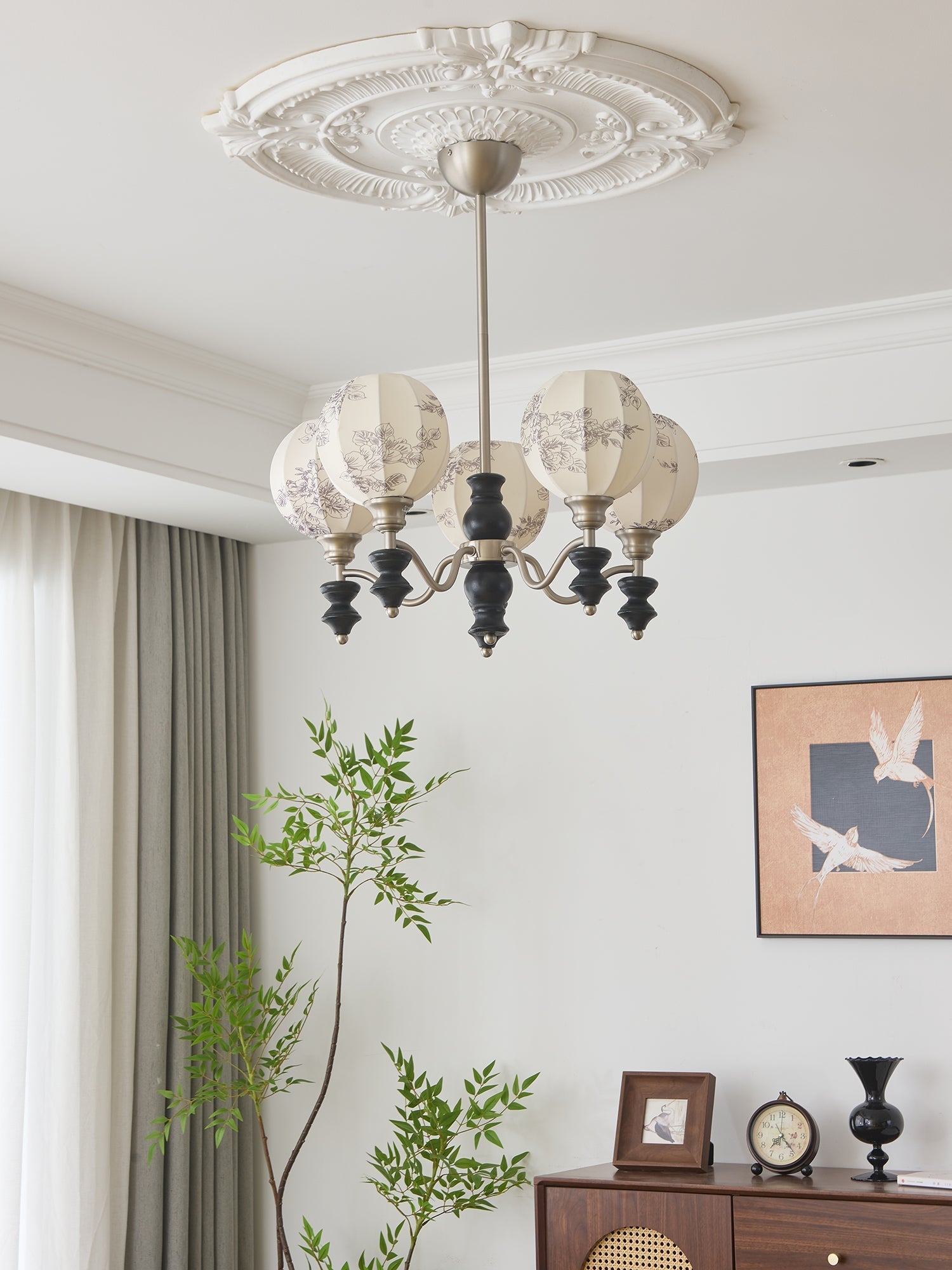 Osilan Traditional Elegance Vintage Wood Chandelier-Neutral Decor