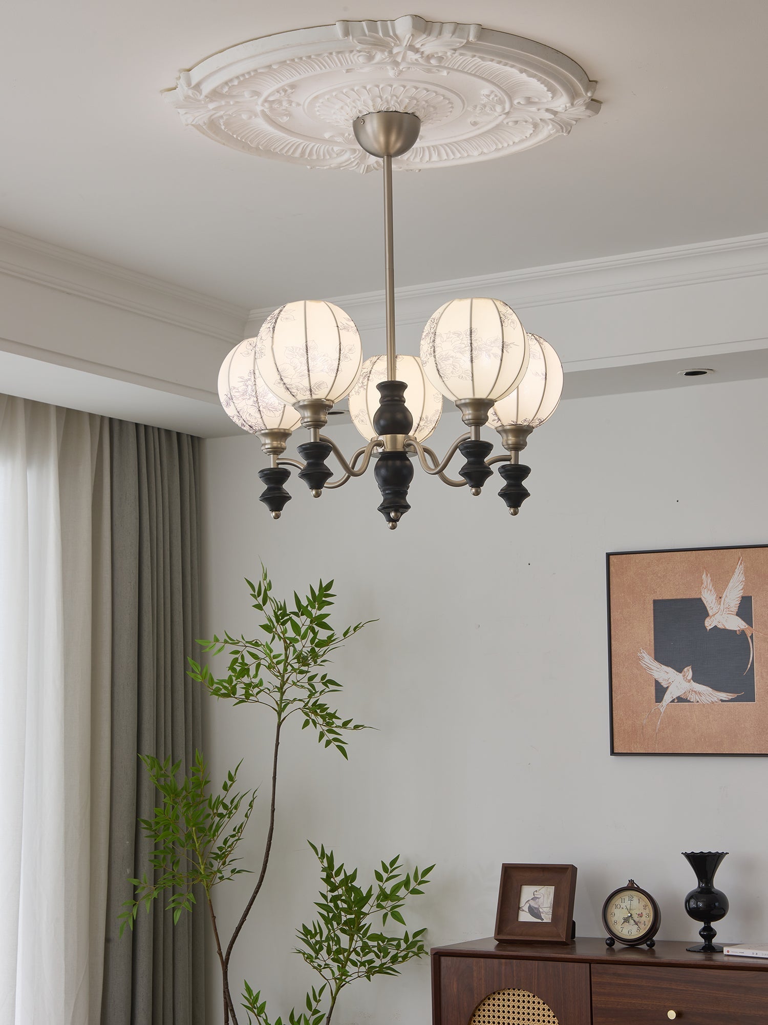 Osilan Traditional Elegance Vintage Wood Chandelier-Neutral Decor