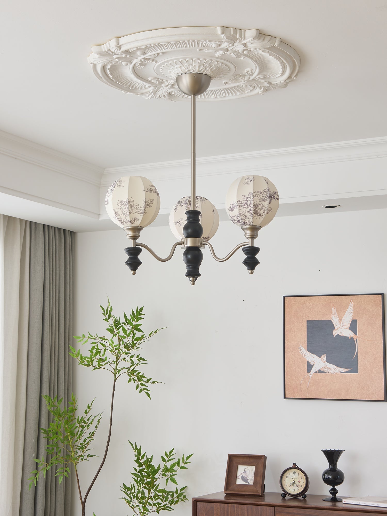 Osilan Traditional Elegance Vintage Wood Chandelier-Neutral Decor