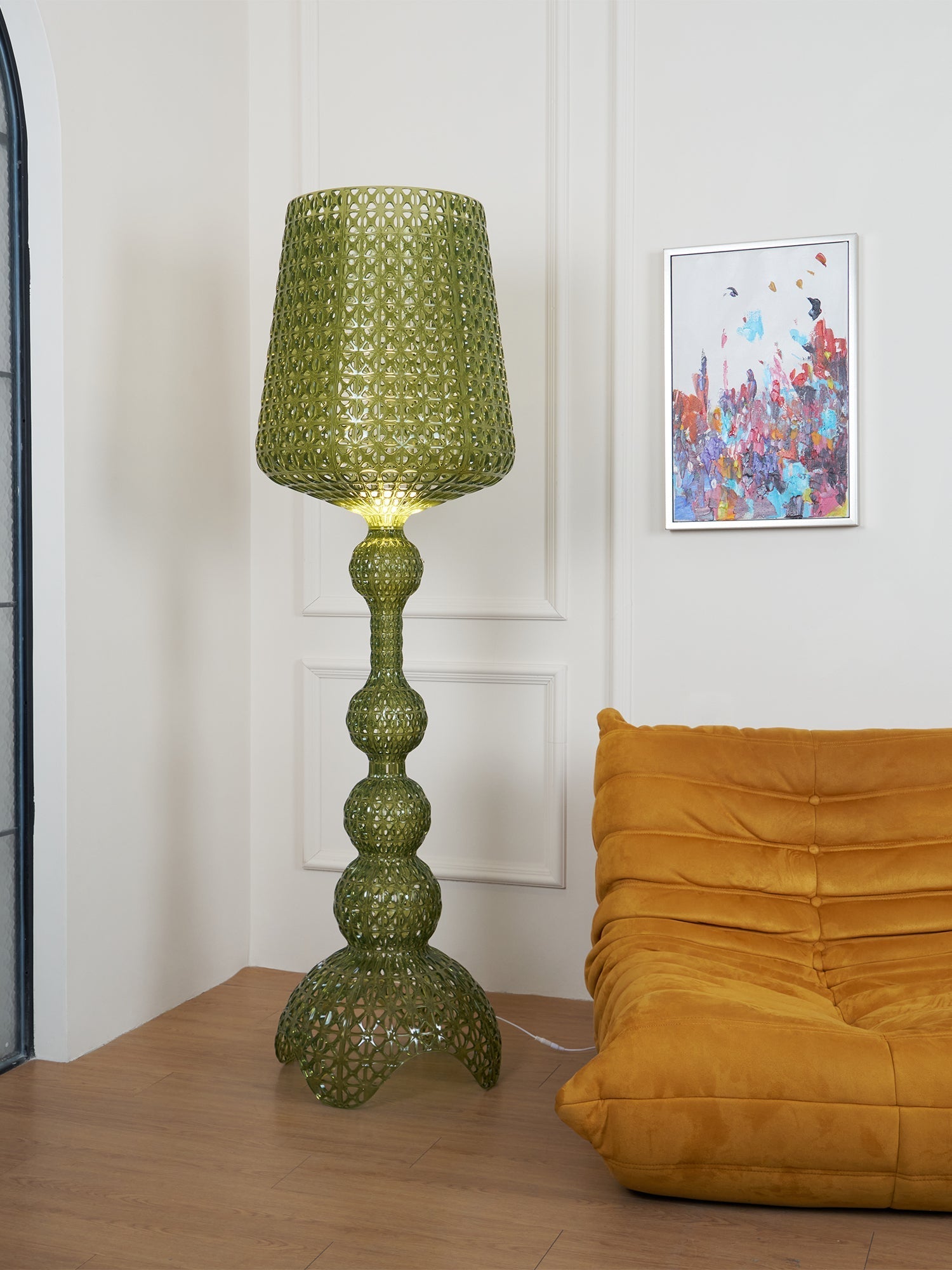 Brook Vintage Floor Lamp-Neutral Decor