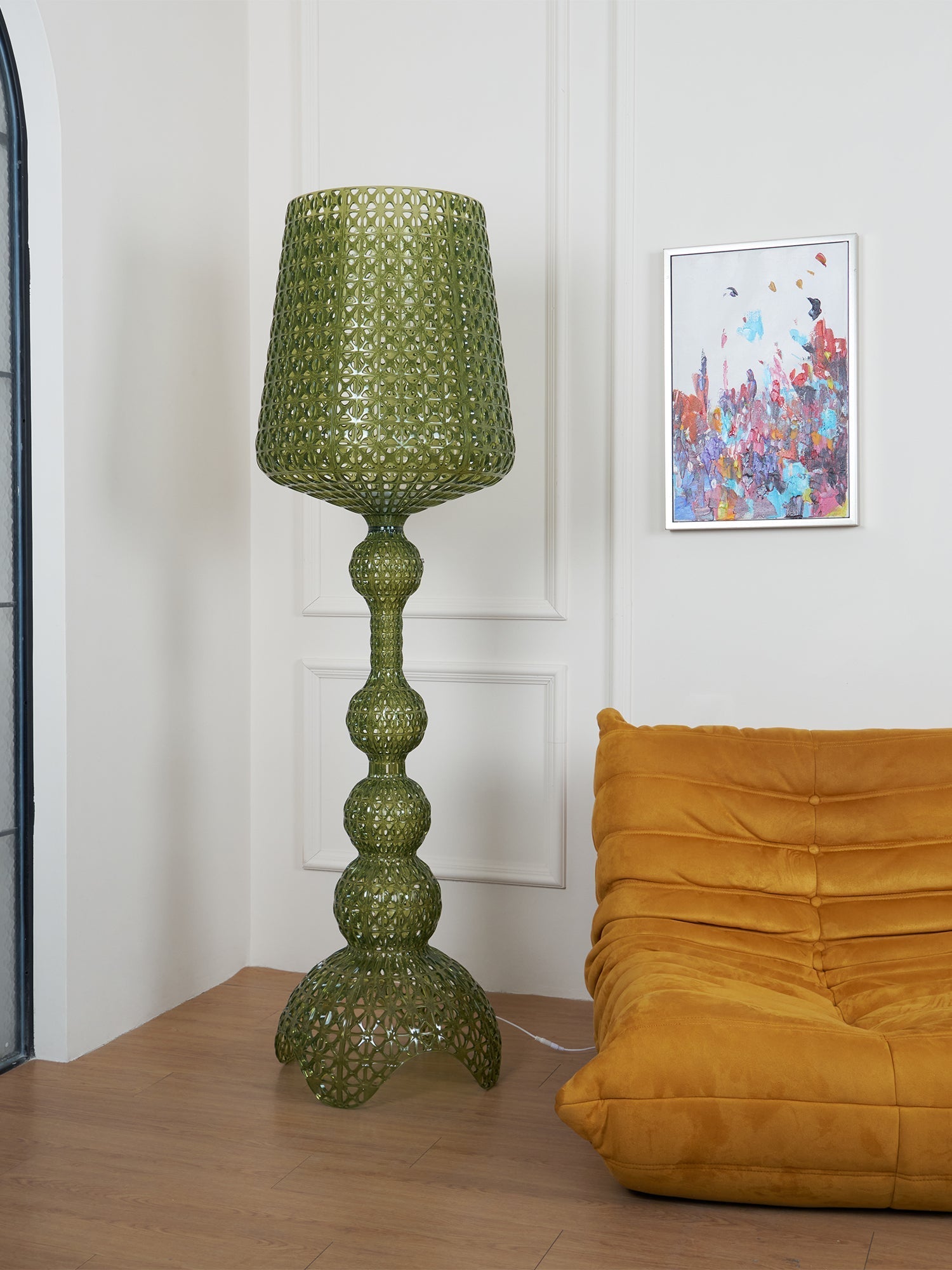 Brook Vintage Floor Lamp-Neutral Decor