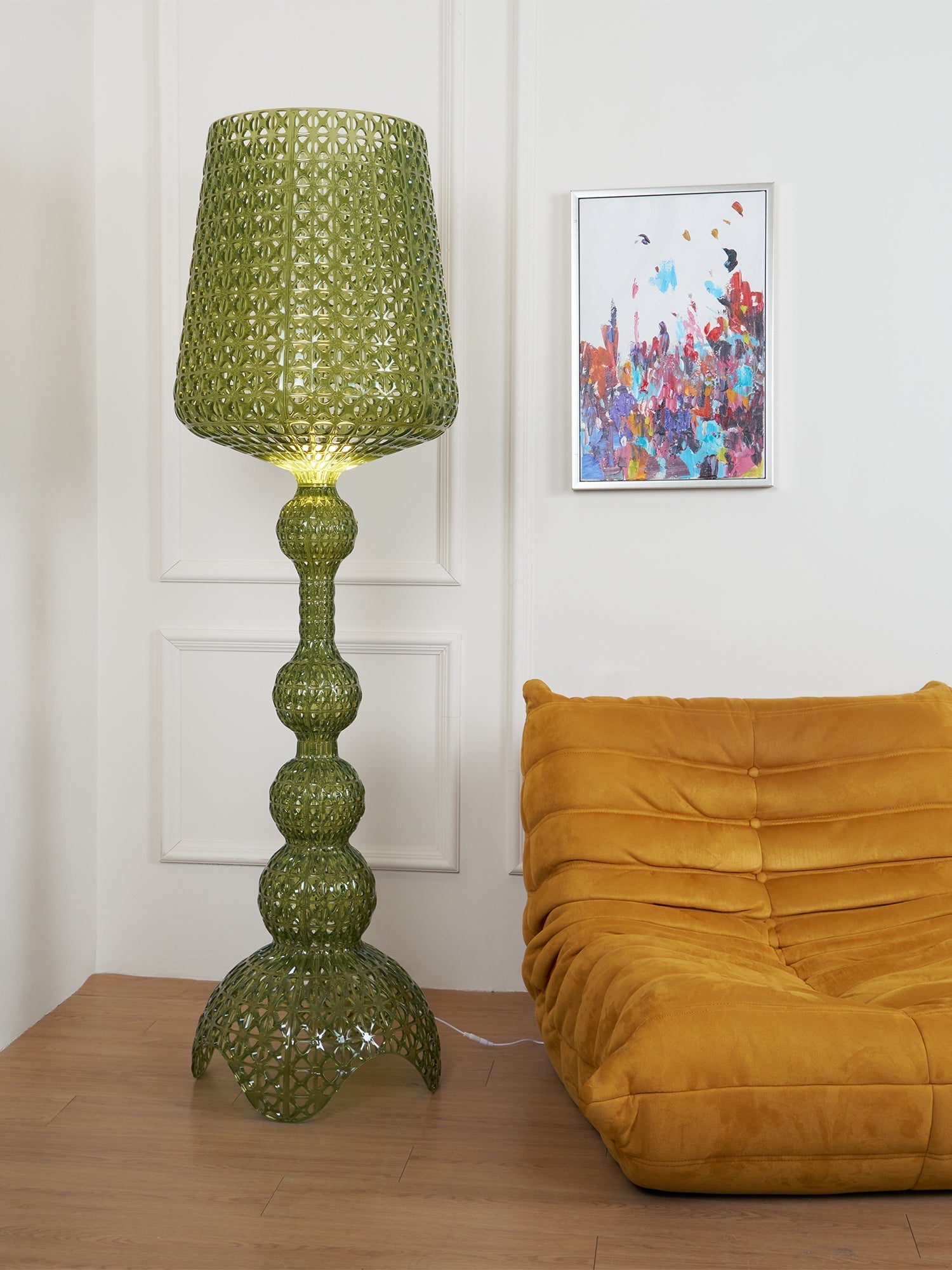 Brook Vintage Floor Lamp-Neutral Decor