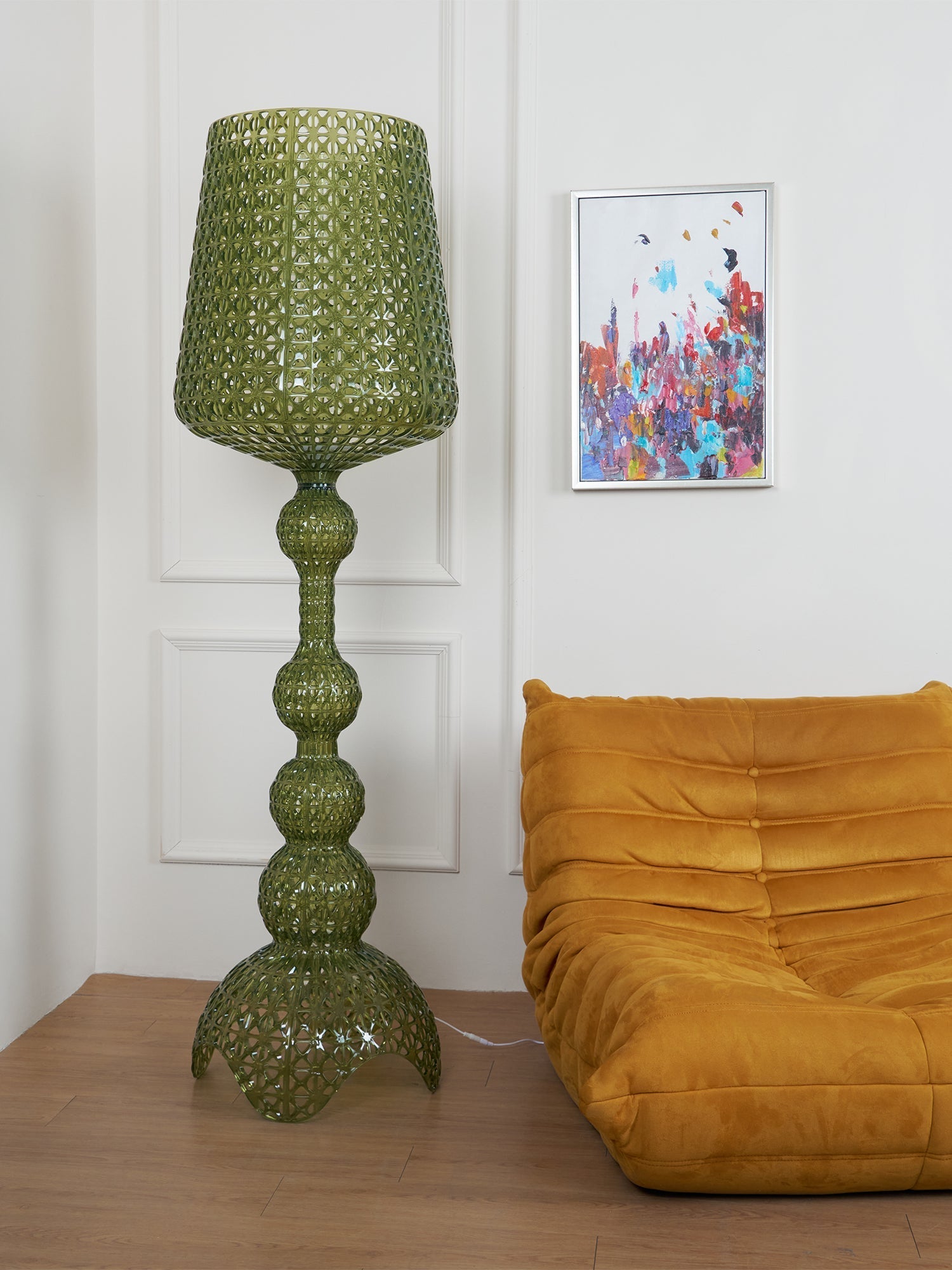 Brook Vintage Floor Lamp-Neutral Decor