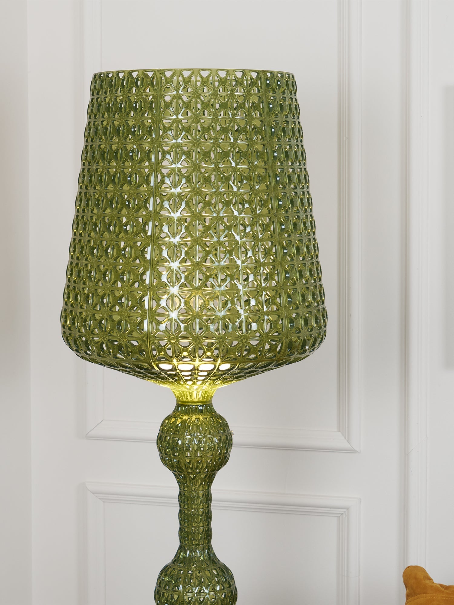 Brook Vintage Floor Lamp-Neutral Decor