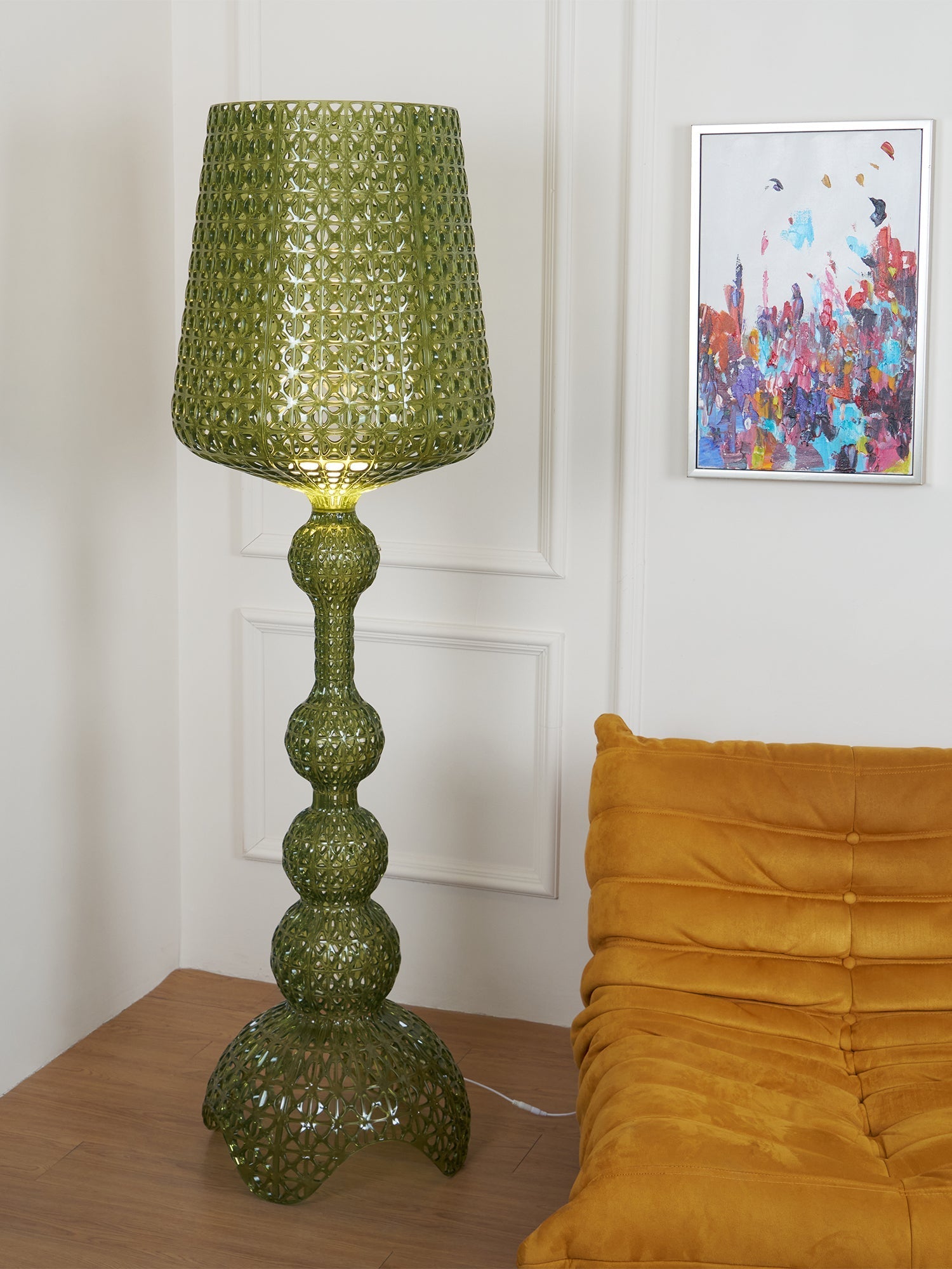 Brook Vintage Floor Lamp-Neutral Decor