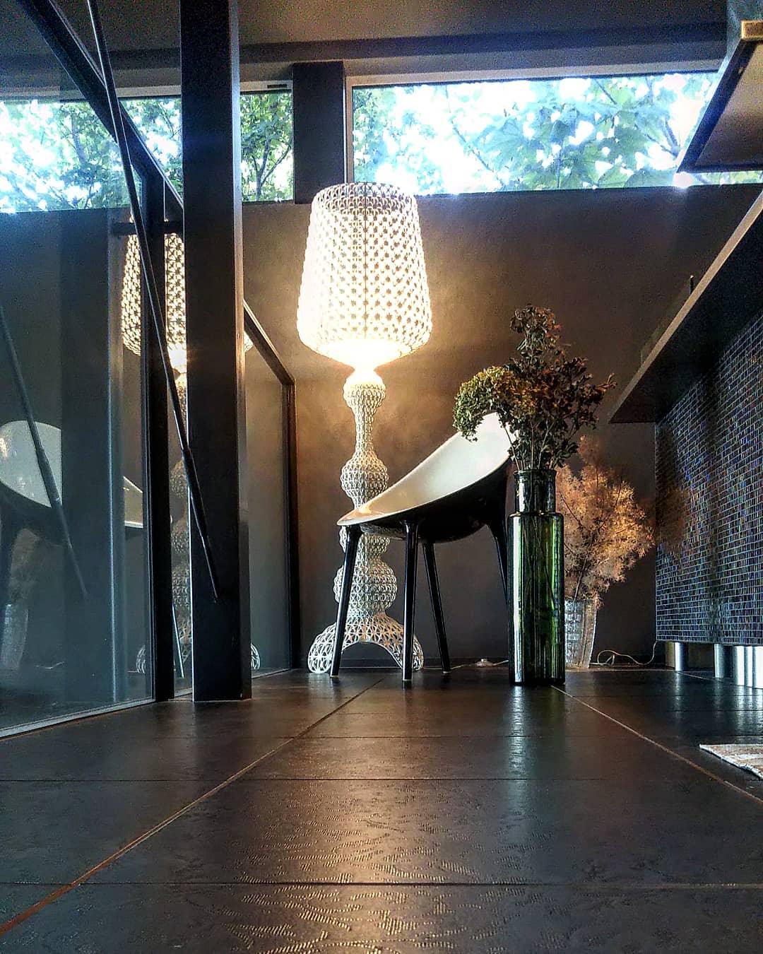 Brook Vintage Floor Lamp-Neutral Decor