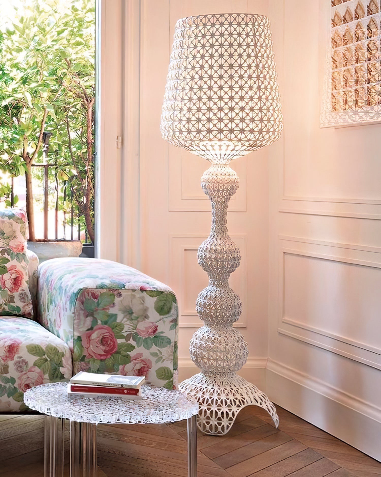 Brook Vintage Floor Lamp-Neutral Decor