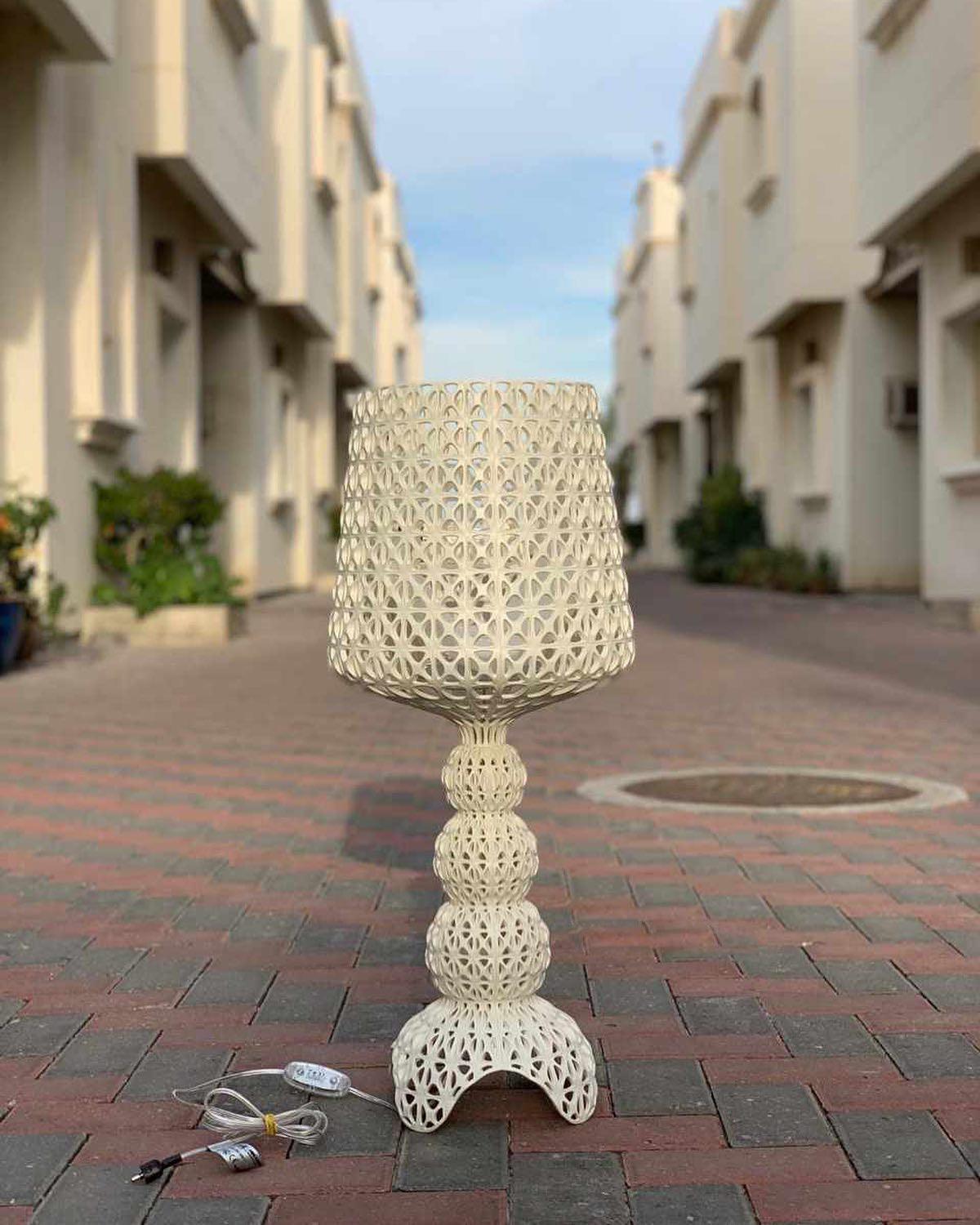 Lilah Acrylic Luxury Table Lamp-Neutral Decor