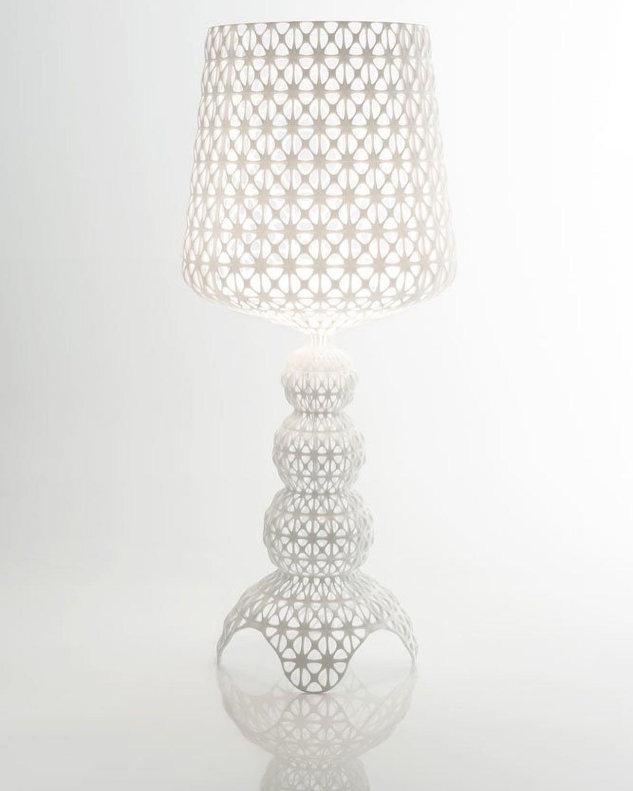 Lilah Acrylic Luxury Table Lamp-Neutral Decor