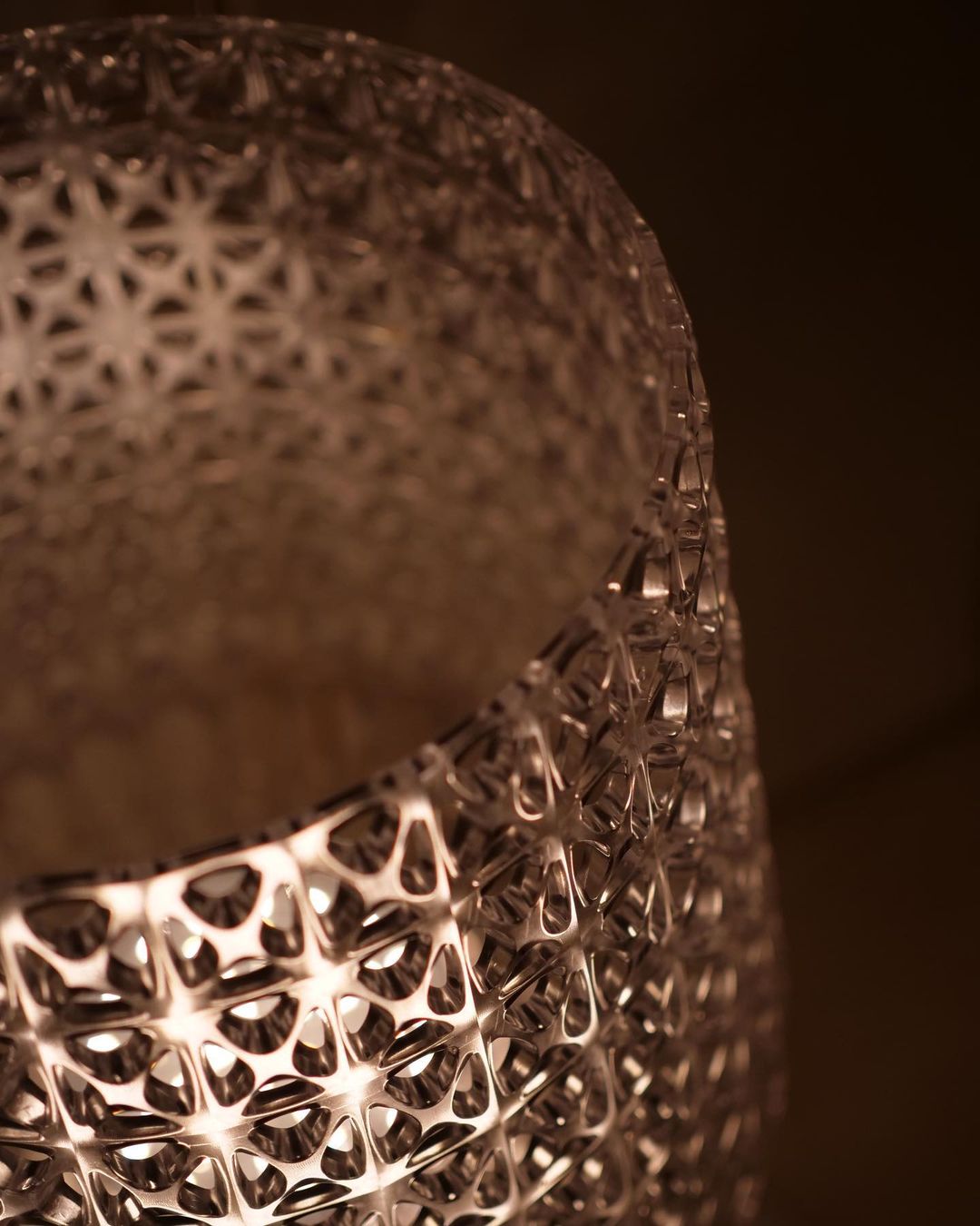 Lilah Acrylic Luxury Table Lamp-Neutral Decor