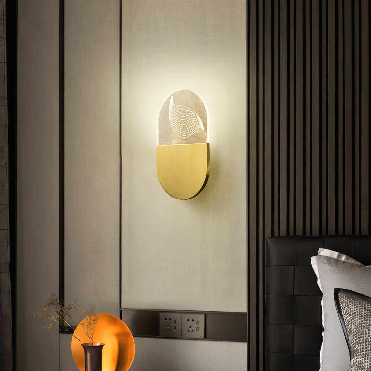 Kaikea Wall Lamp