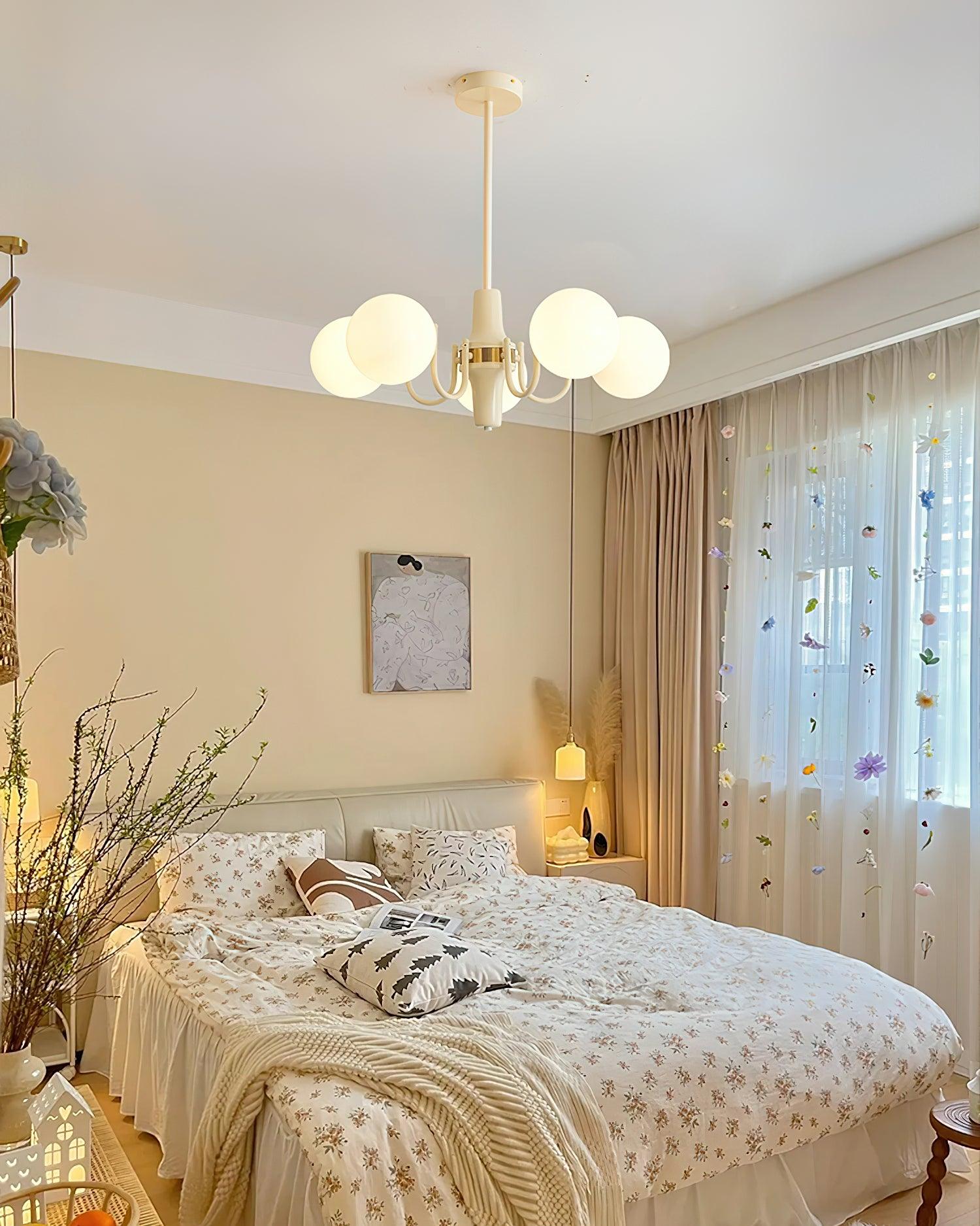 Mila Chandelier