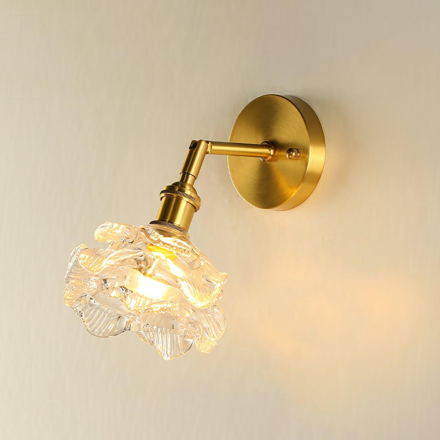 Petal Vintage Brass Wall Lamp-Neutral Decor