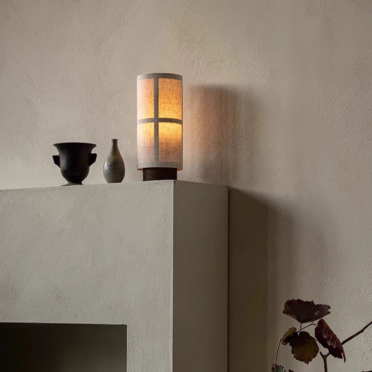 Lior Minimalist Fabric Table Lamp-Neutral Decor
