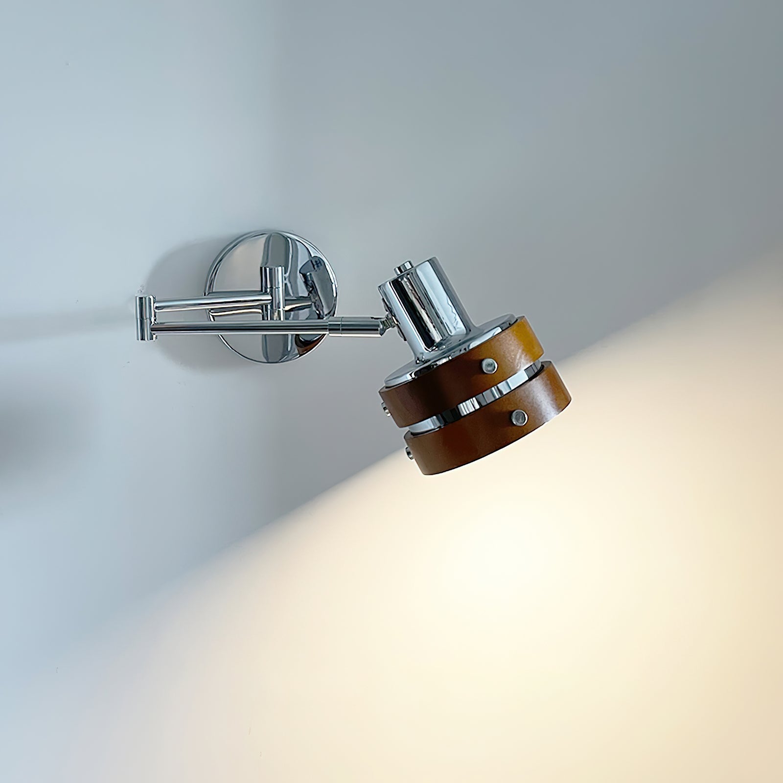 Karry Wall Lamp Wood Adjustable Mid-Century-Neutral Decor