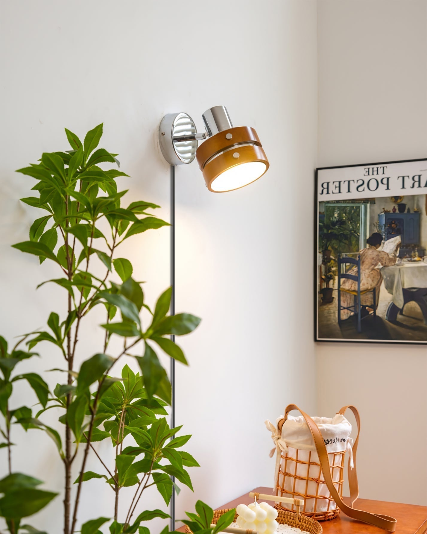 Nildes Wood Classic Wall Lamp-Neutral Decor