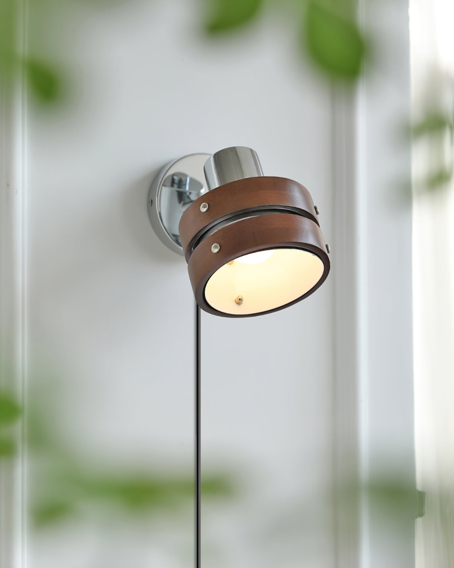 Nildes Wood Classic Wall Lamp-Neutral Decor