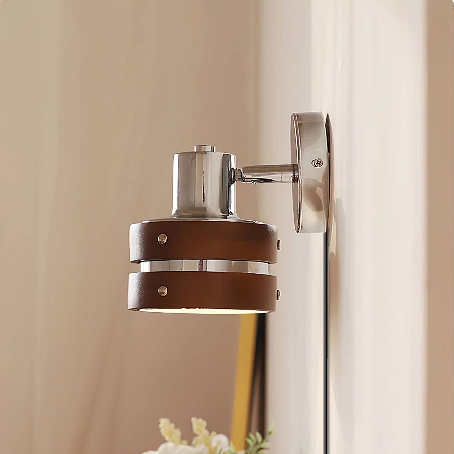 Nildes Wood Classic Wall Lamp-Neutral Decor