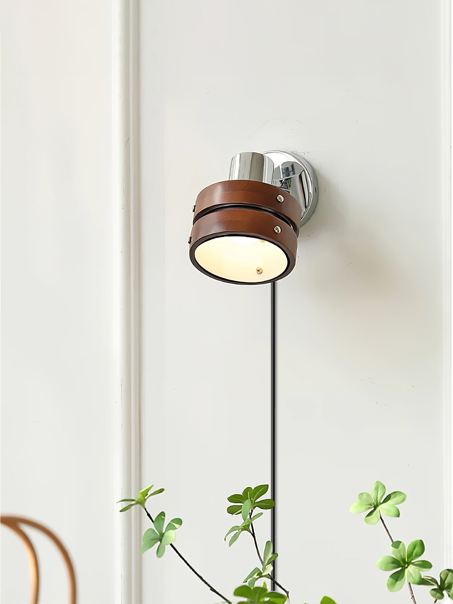 Nildes Wood Classic Wall Lamp-Neutral Decor