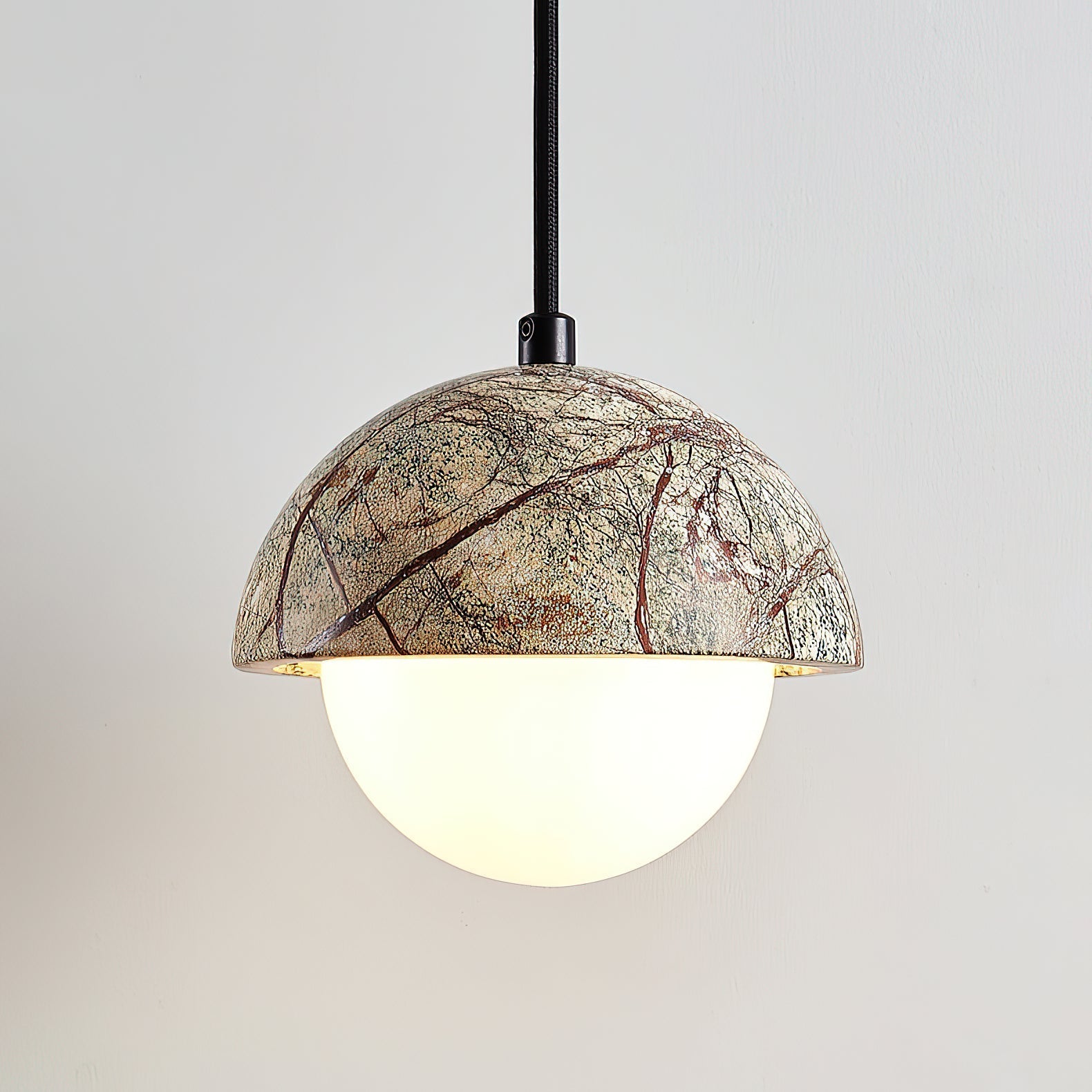 Lylorarae Pendant Lamp