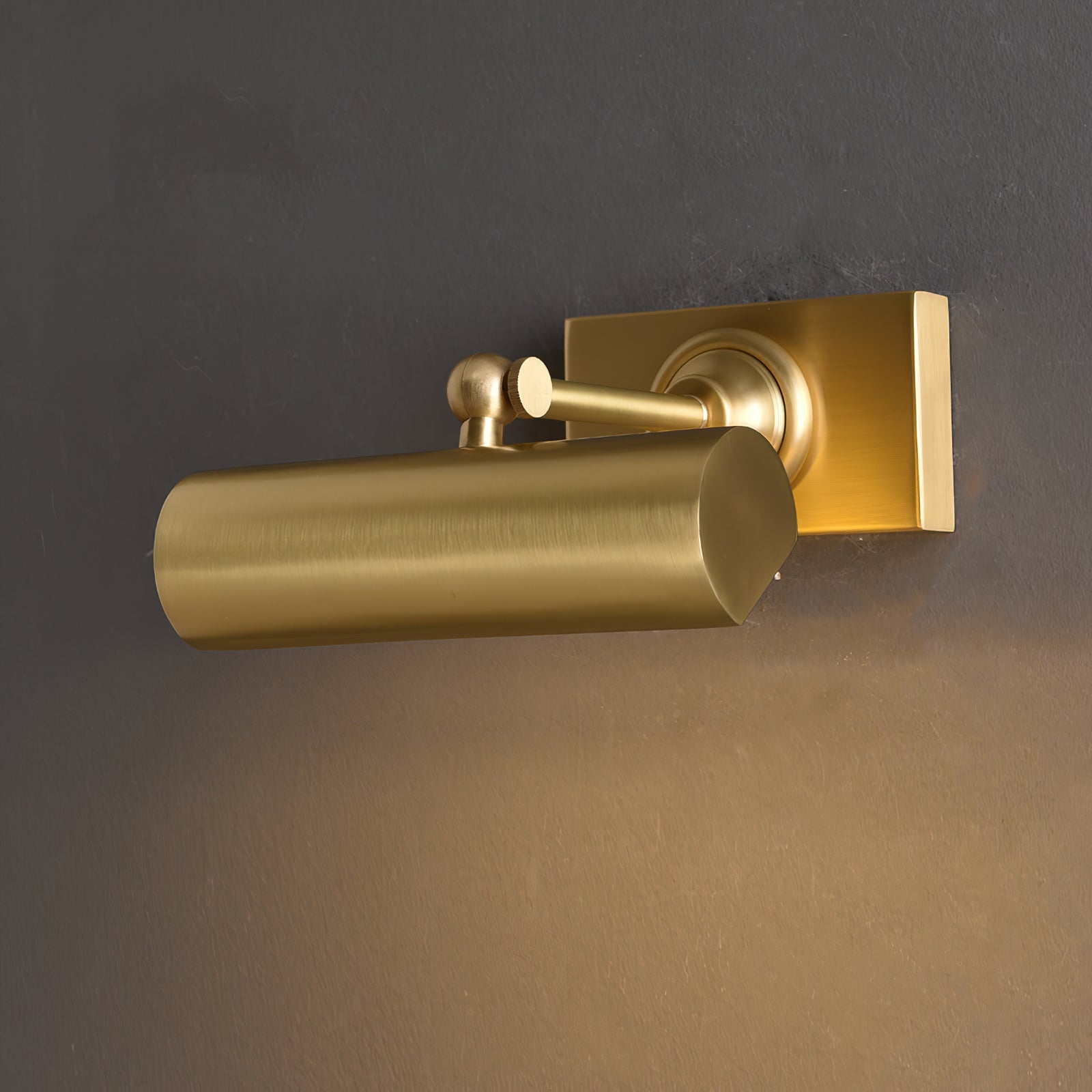 Calvexa Wall Light Brass Double Vintage-Neutral Decor