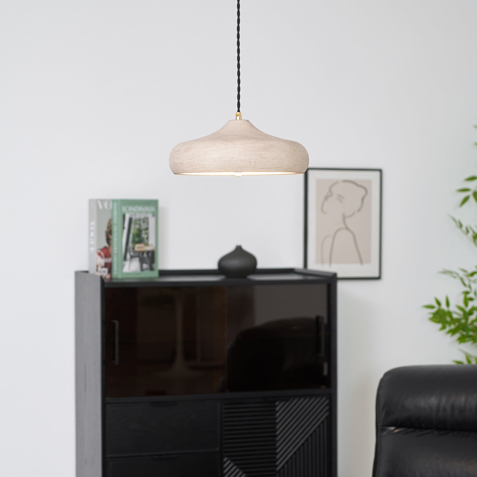 Etalyra Black Pendant Lamp