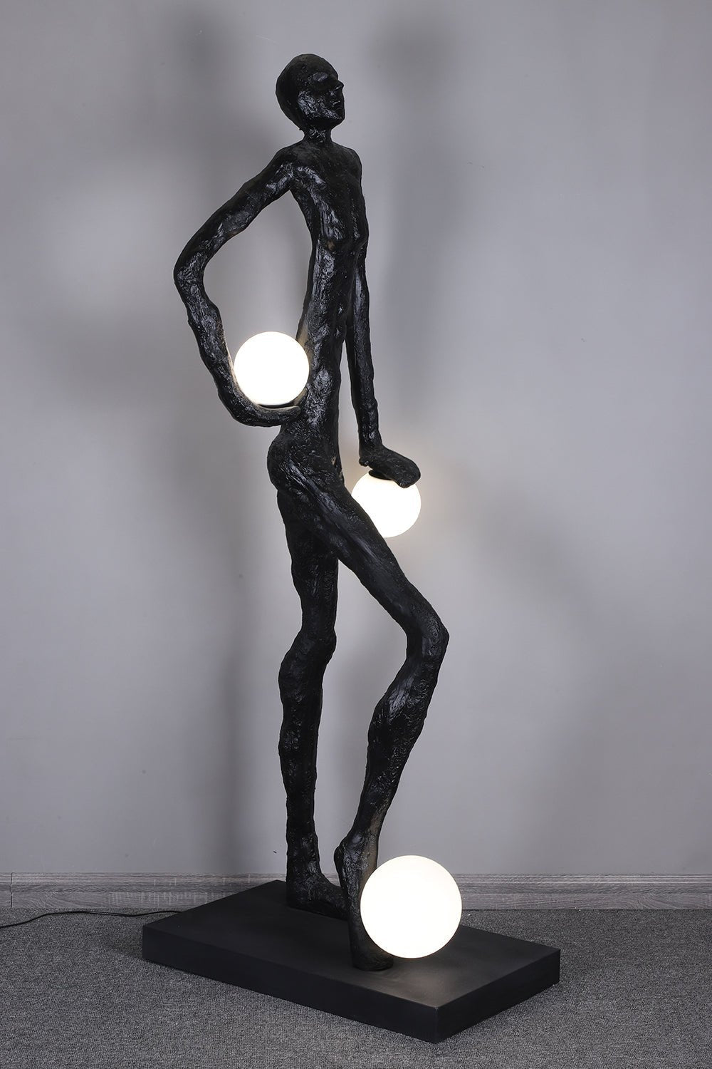Kaelthos Textured Black Floor Lamp-Neutral Decor
