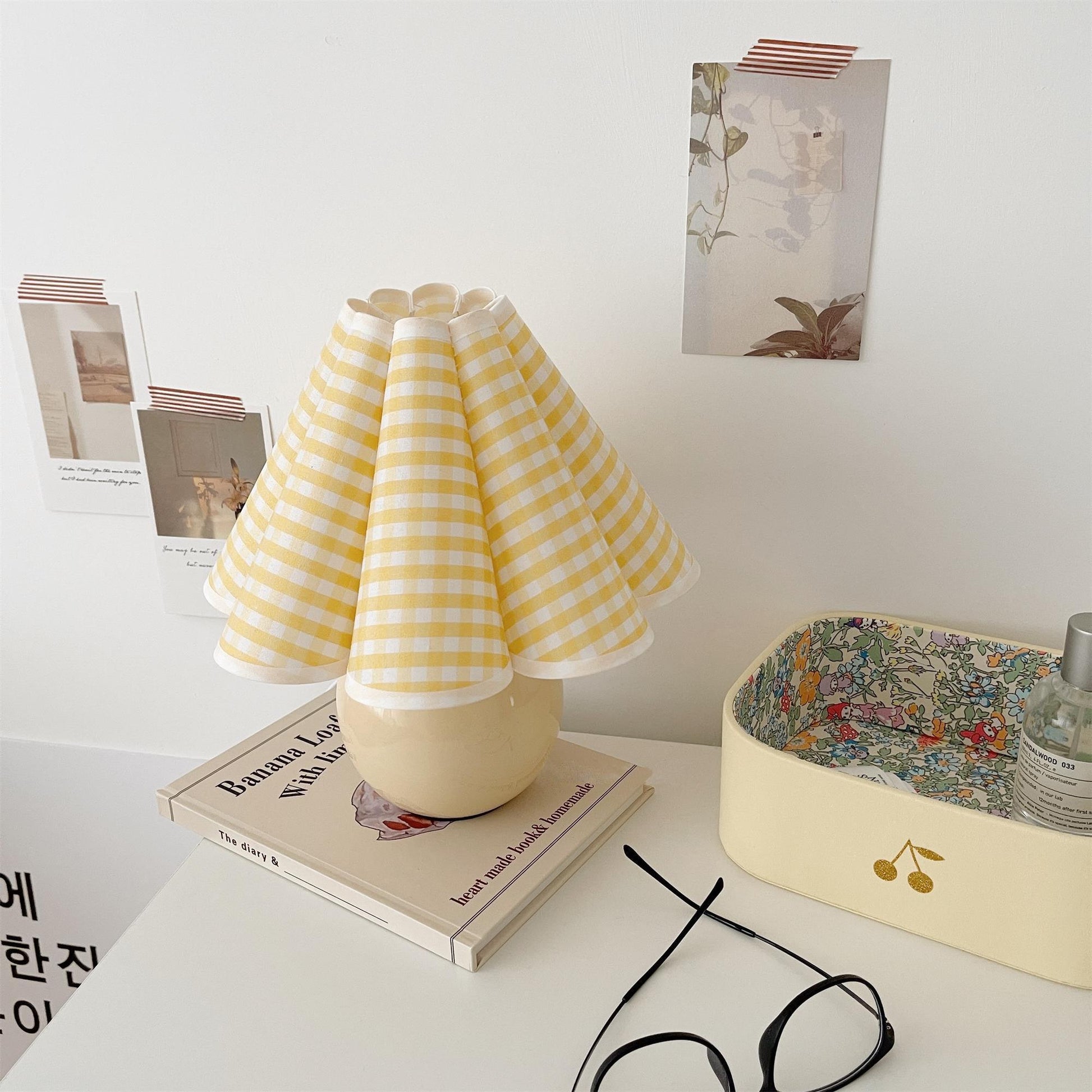 Nirixon Fabric Whimsical Table Lamp-Neutral Decor