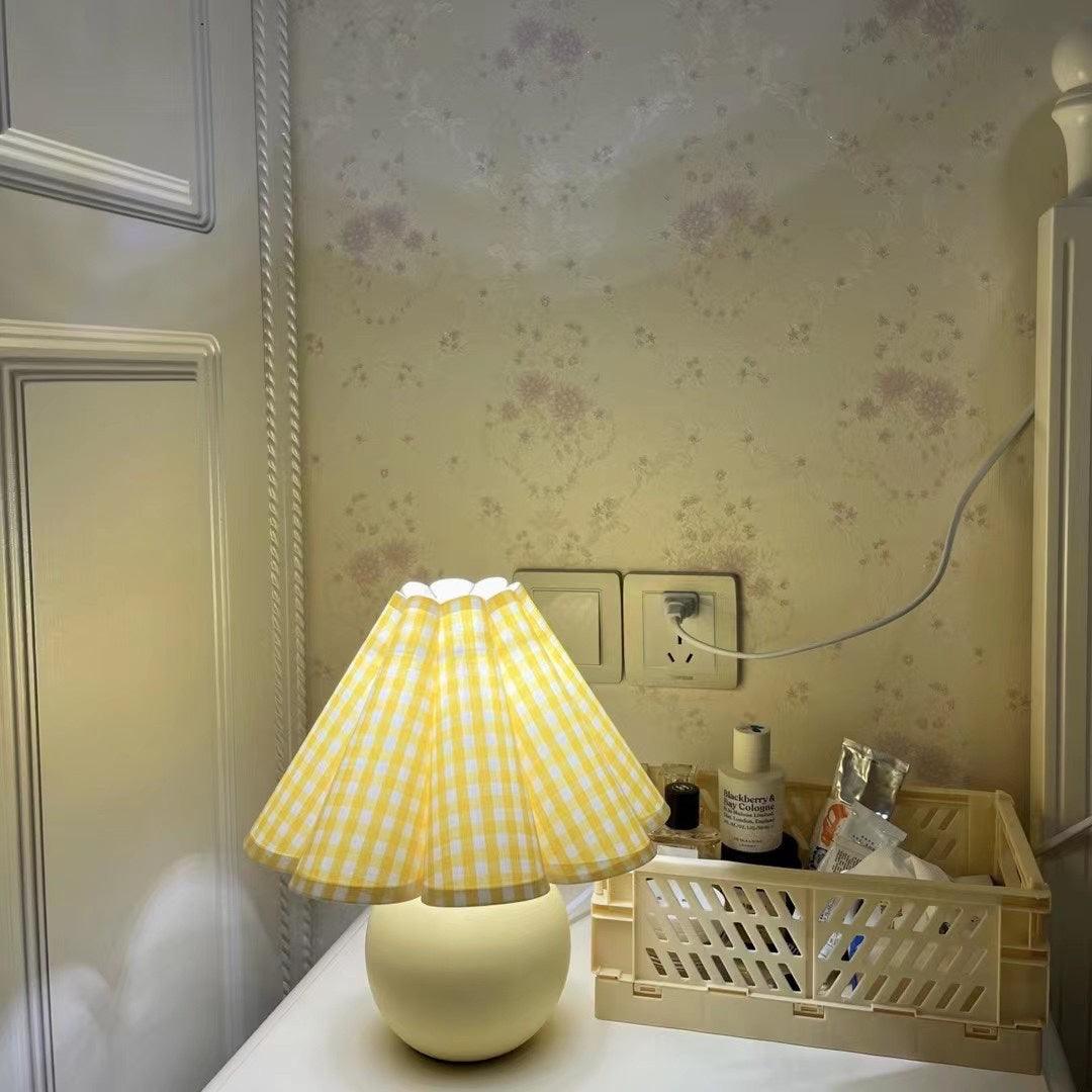Nirixon Fabric Whimsical Table Lamp-Neutral Decor