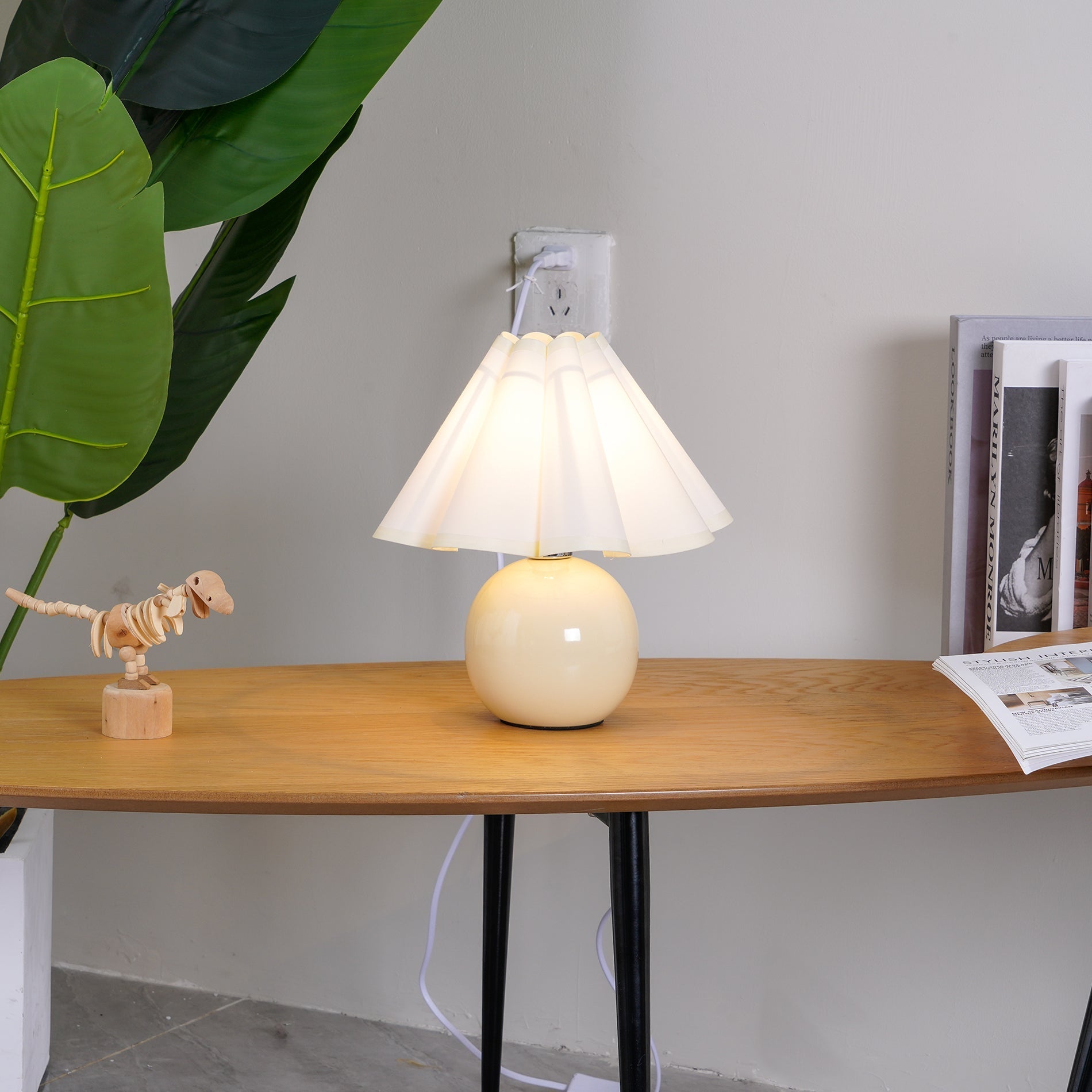 Nirixon Fabric Whimsical Table Lamp-Neutral Decor